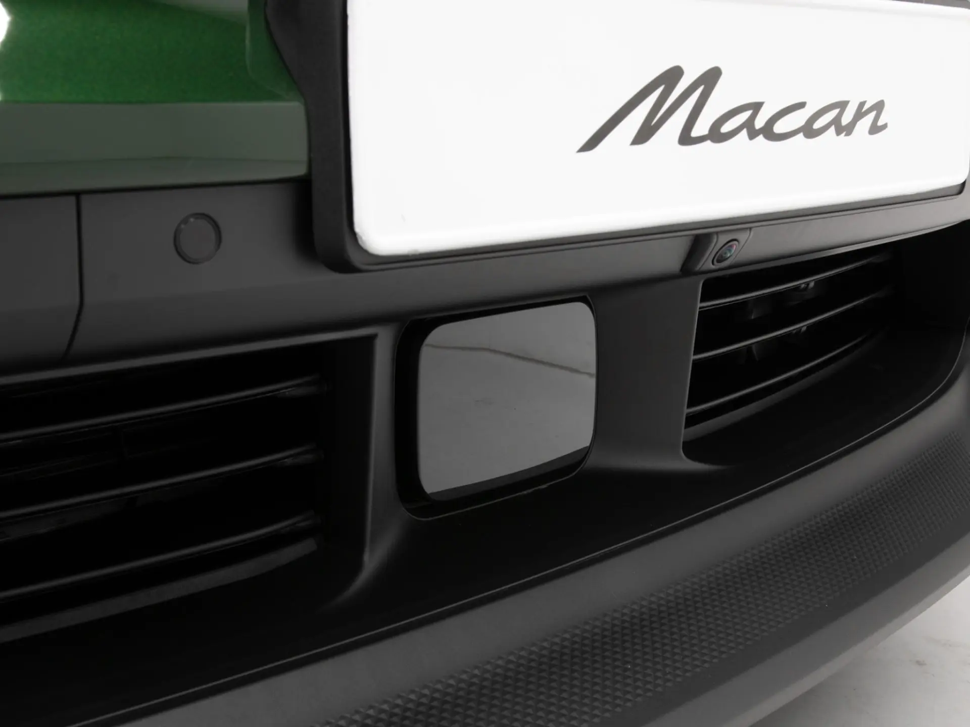Macan 4