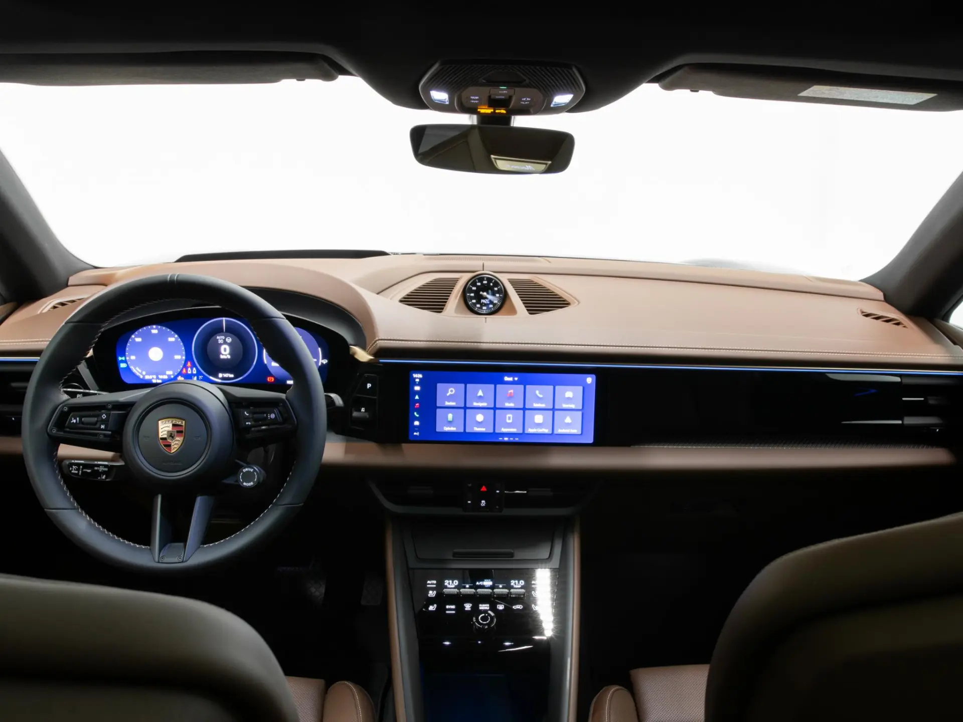 Macan 4