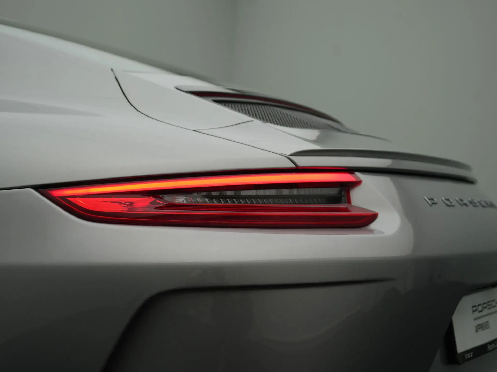 911 GT3 Touring