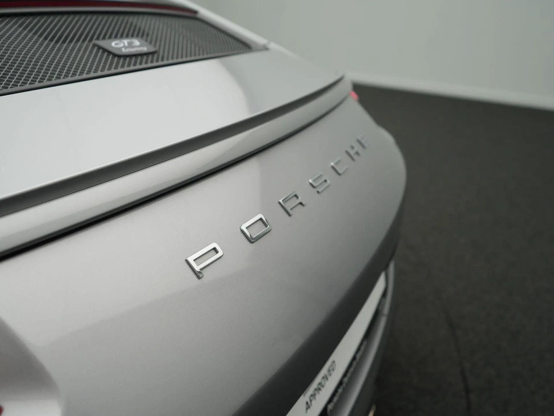 911 GT3 Touring