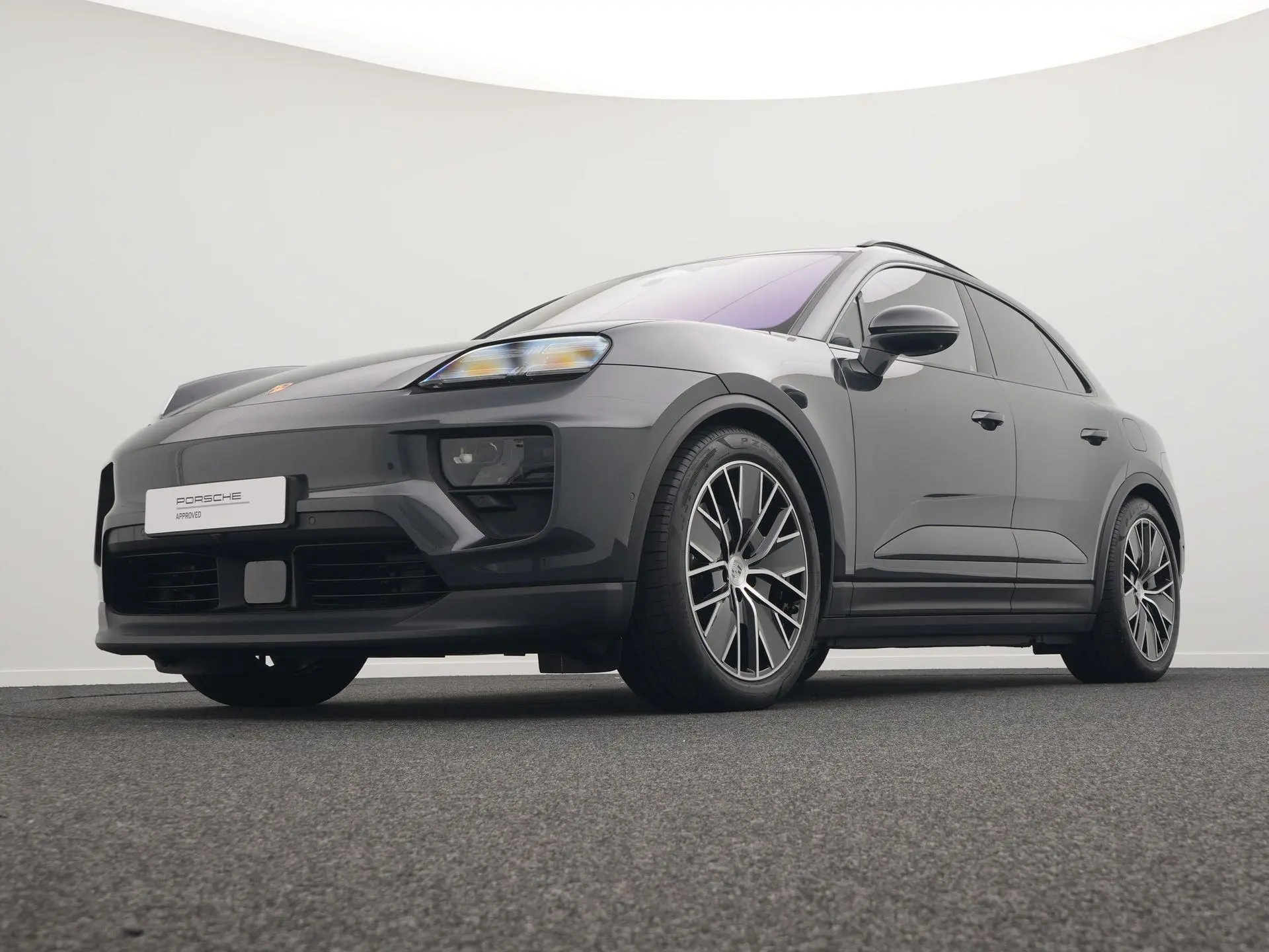 Macan 4 S