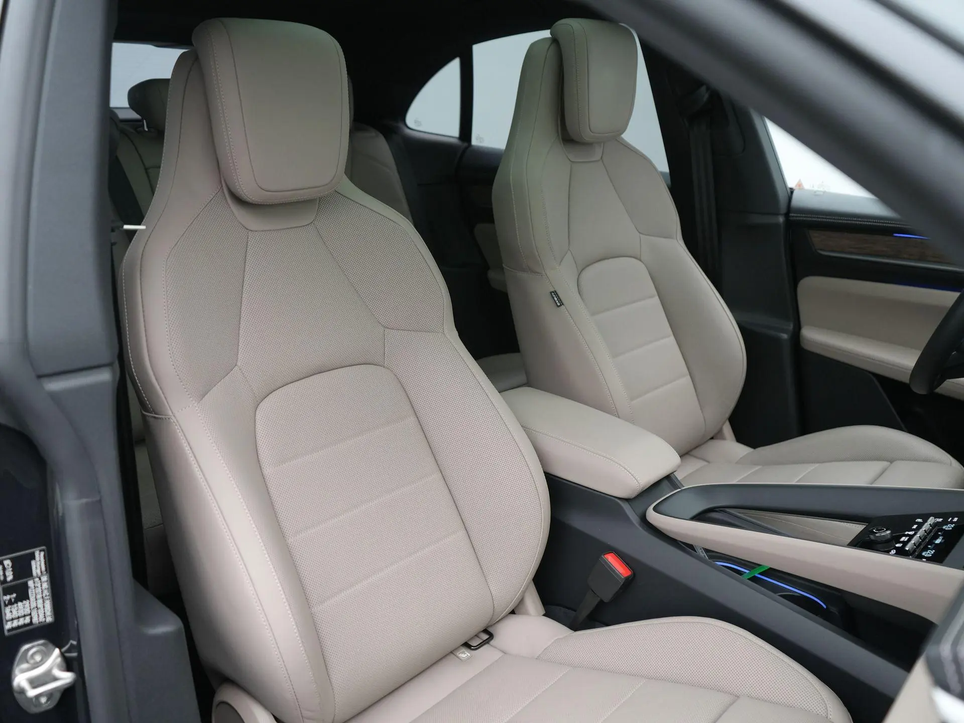 Macan 4 S