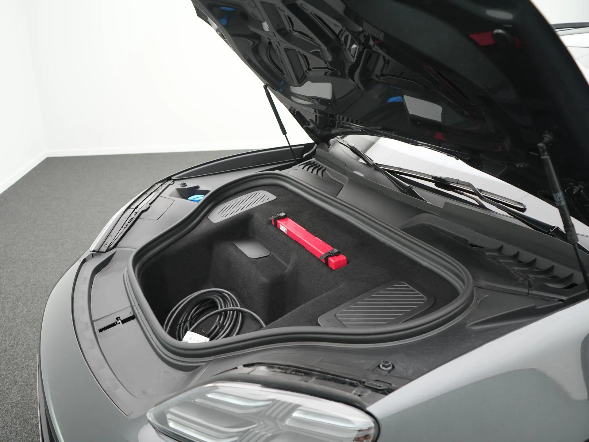 Macan 4 S