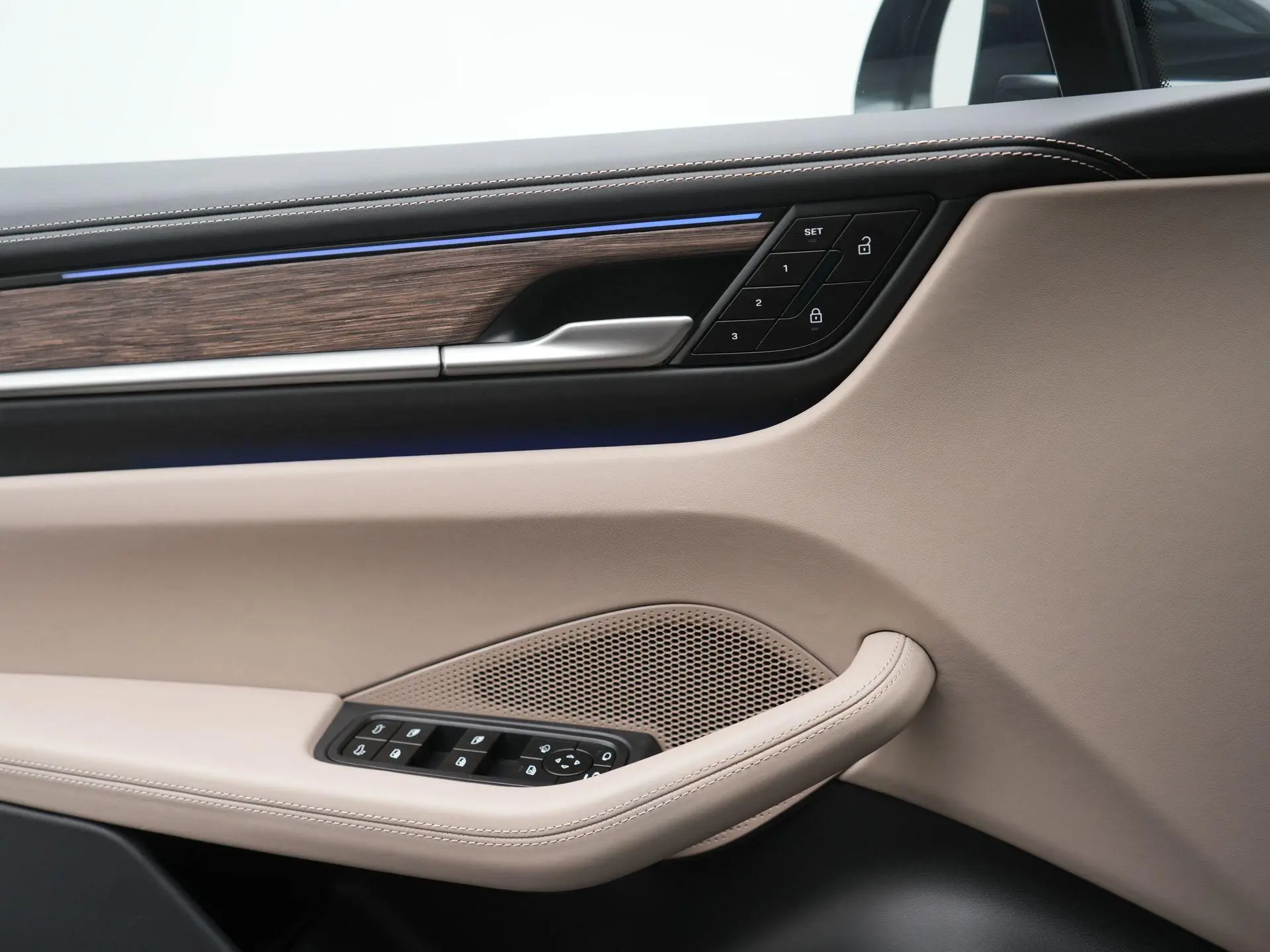 Macan 4 S
