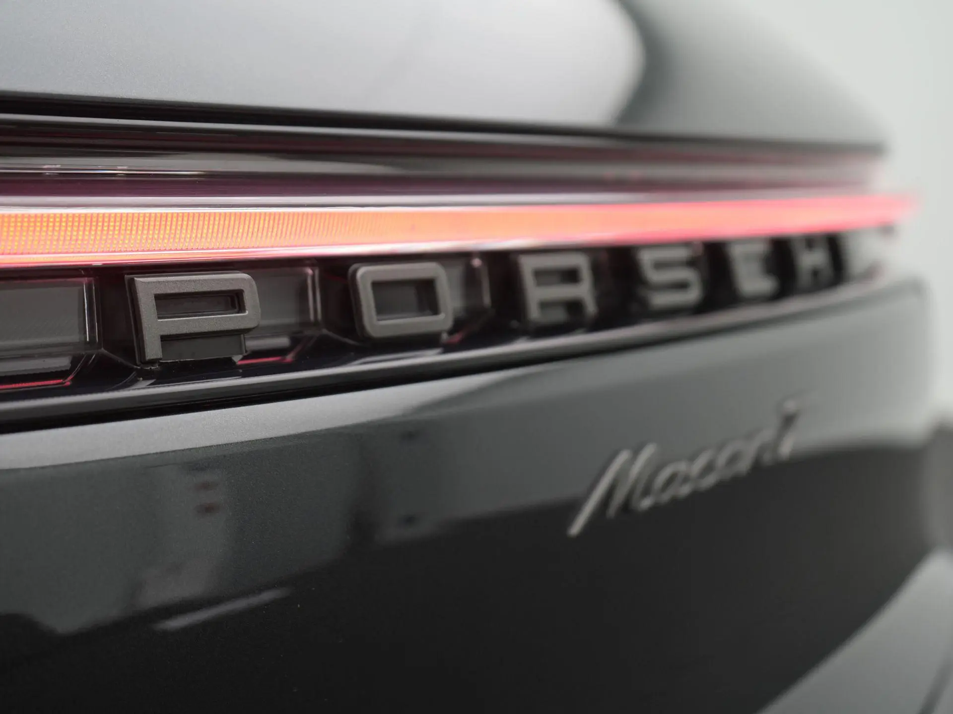 Macan T