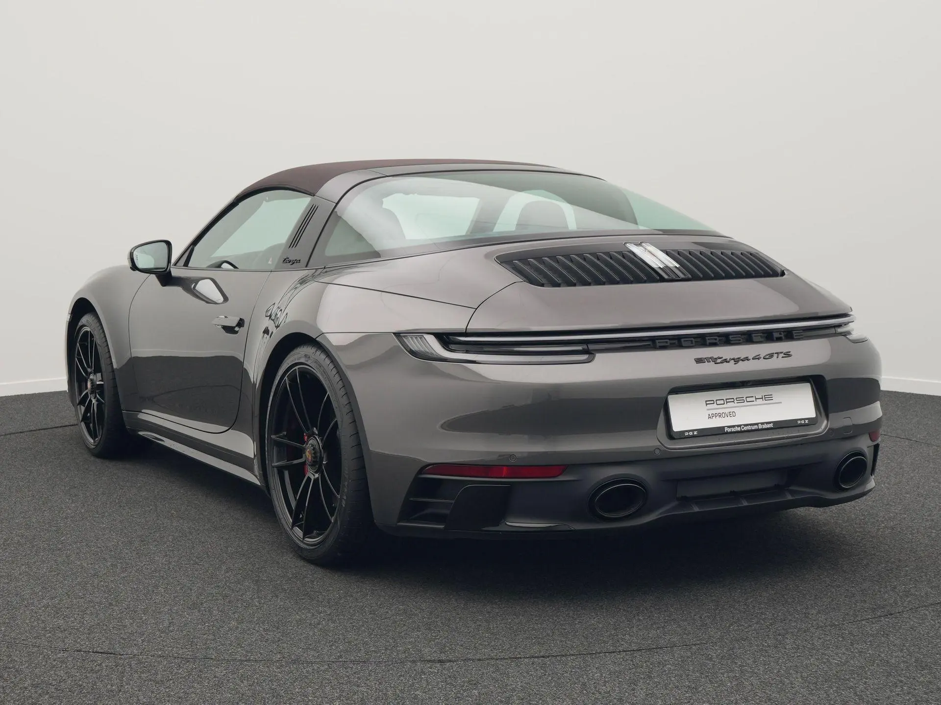 911 4 GTS