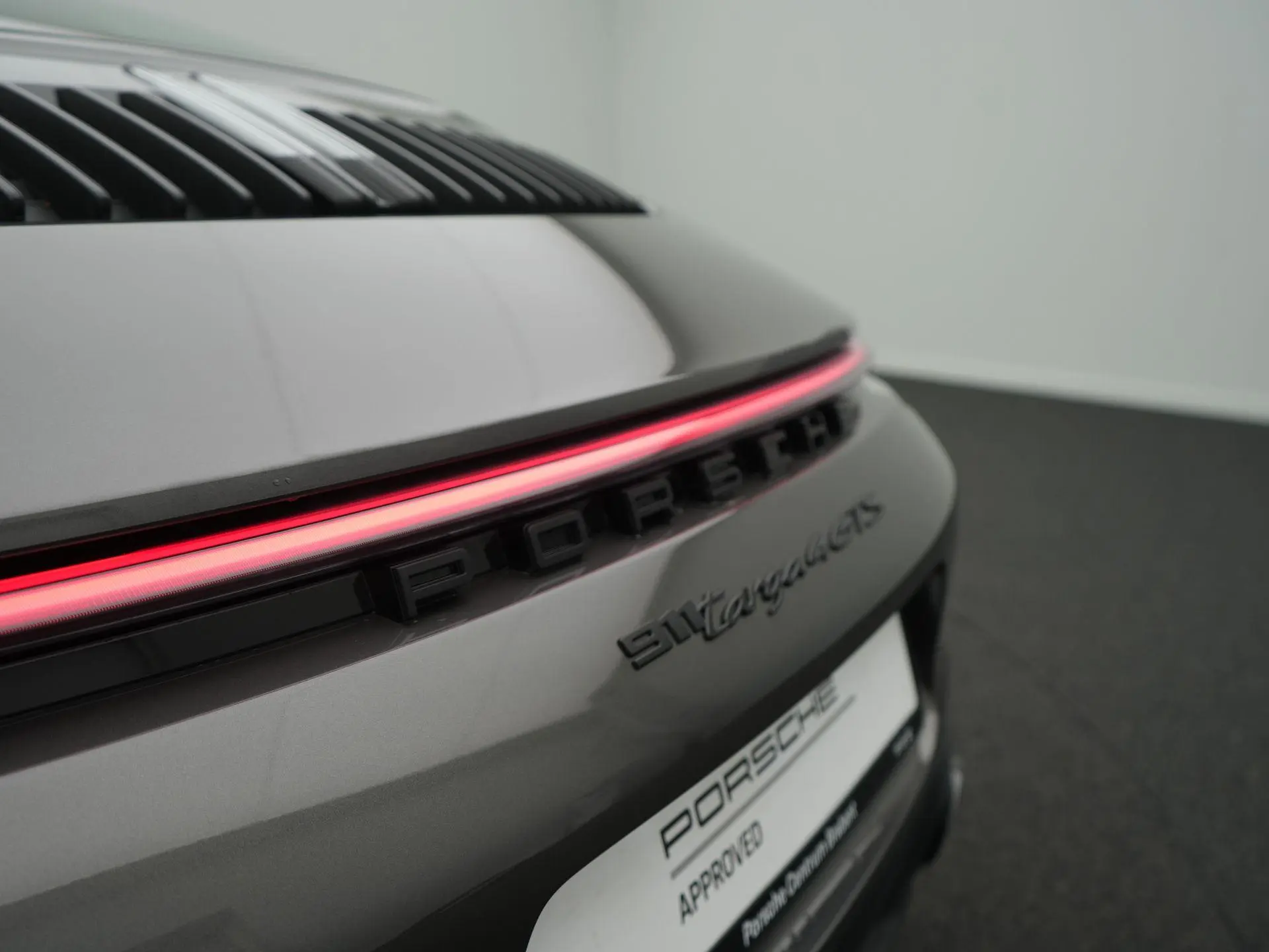 911 4 GTS