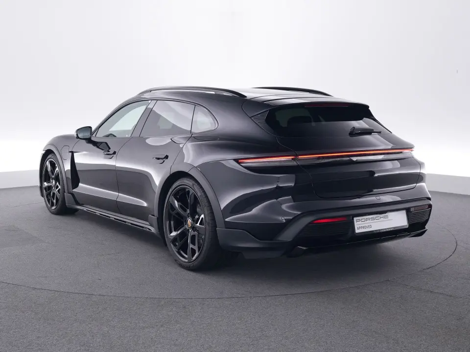 Porsche Taycan 4 Cross Turismo