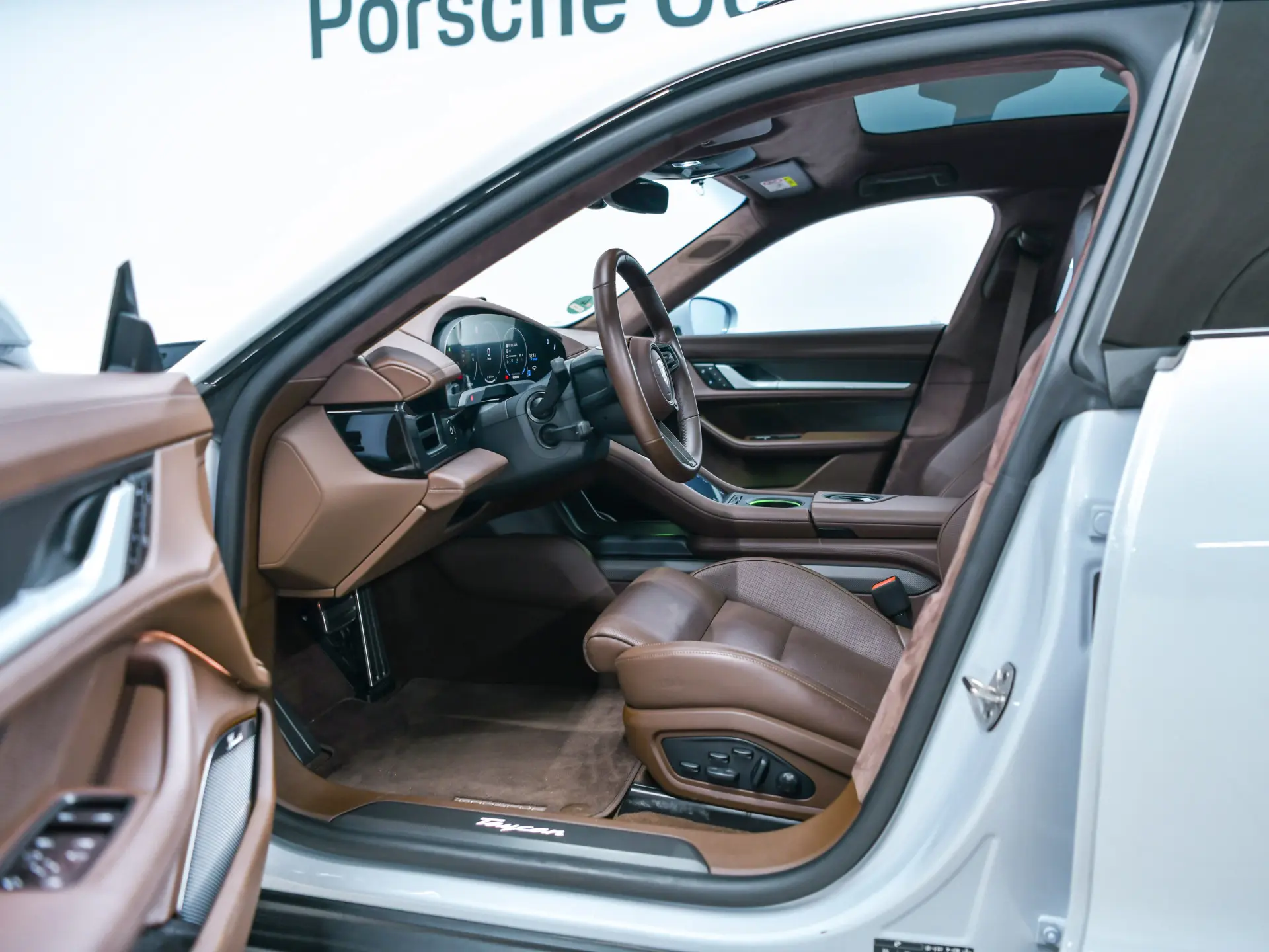 Taycan Turbo Sport Turismo