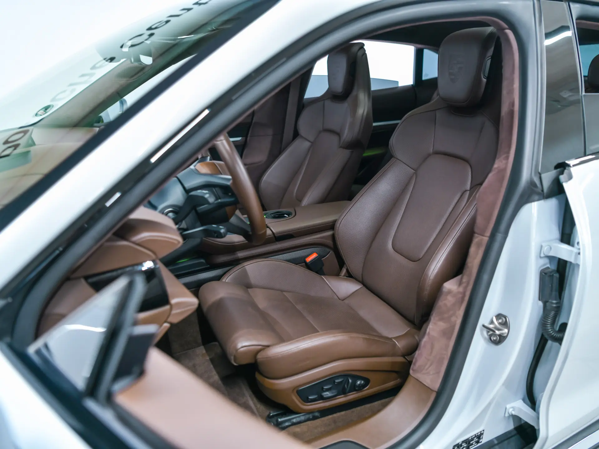 Taycan Turbo Sport Turismo