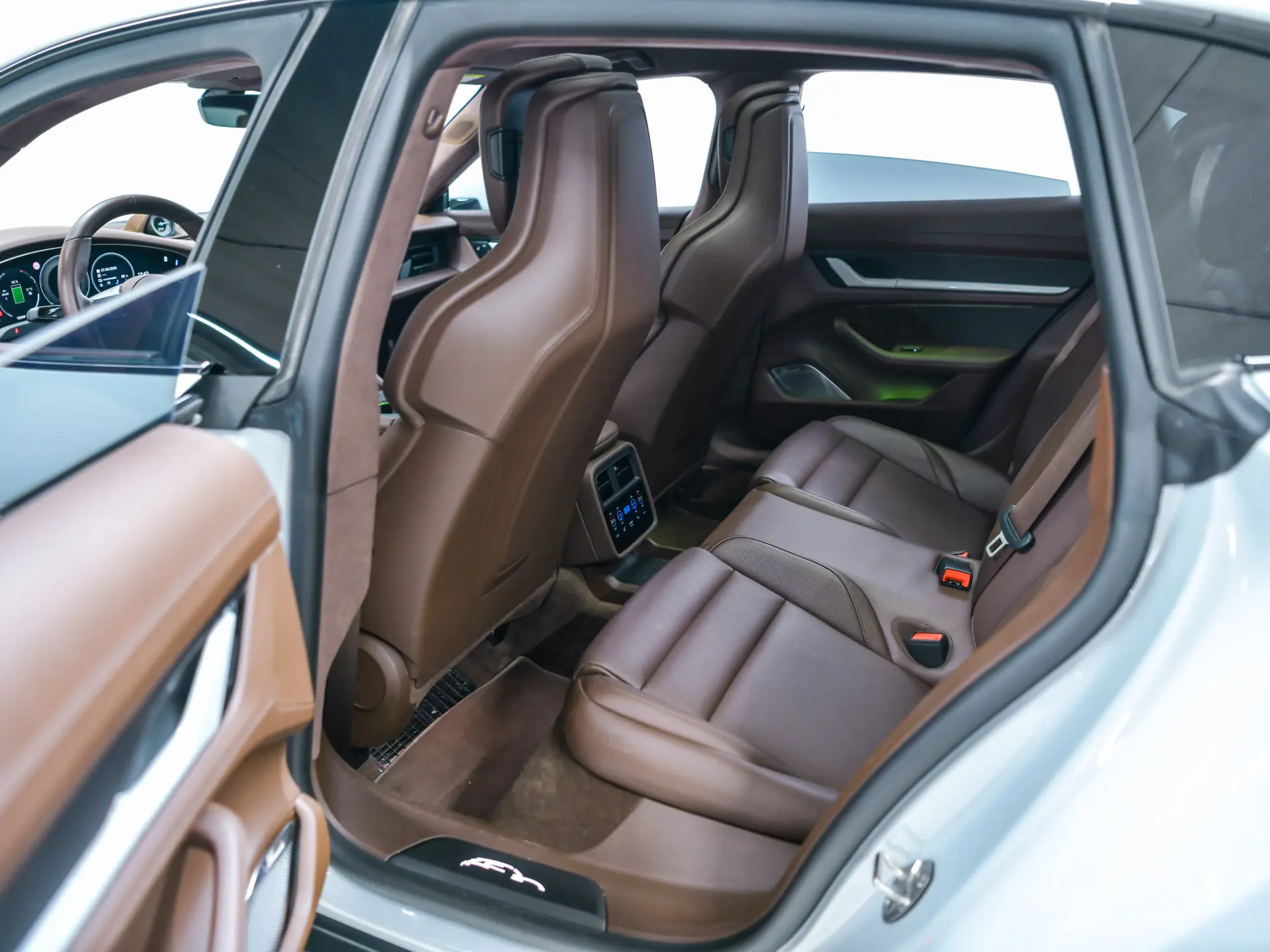 Taycan Turbo Sport Turismo