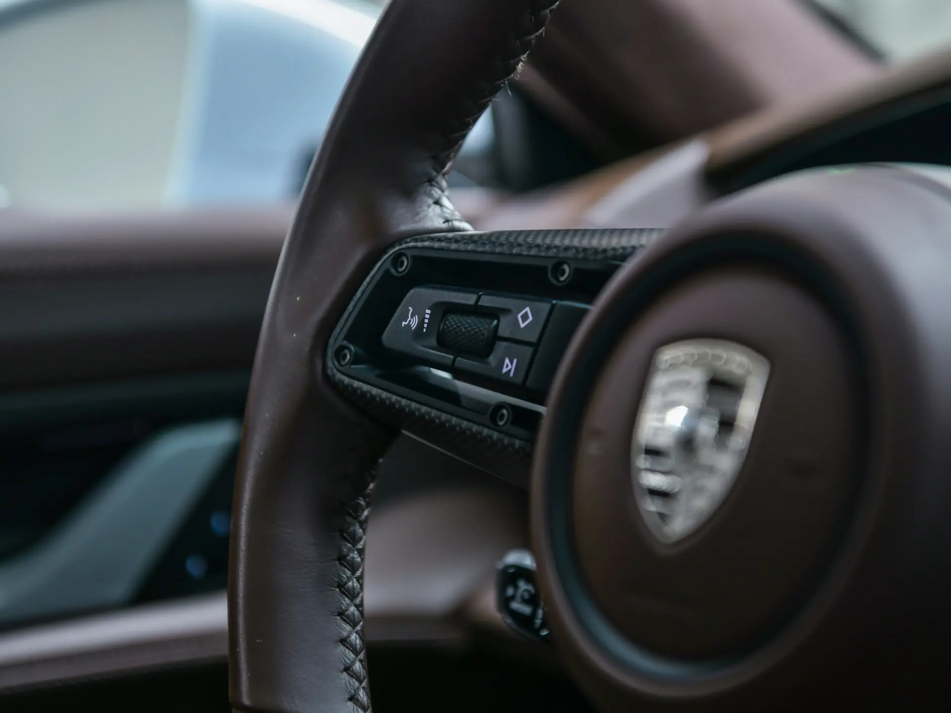 Taycan Turbo Sport Turismo