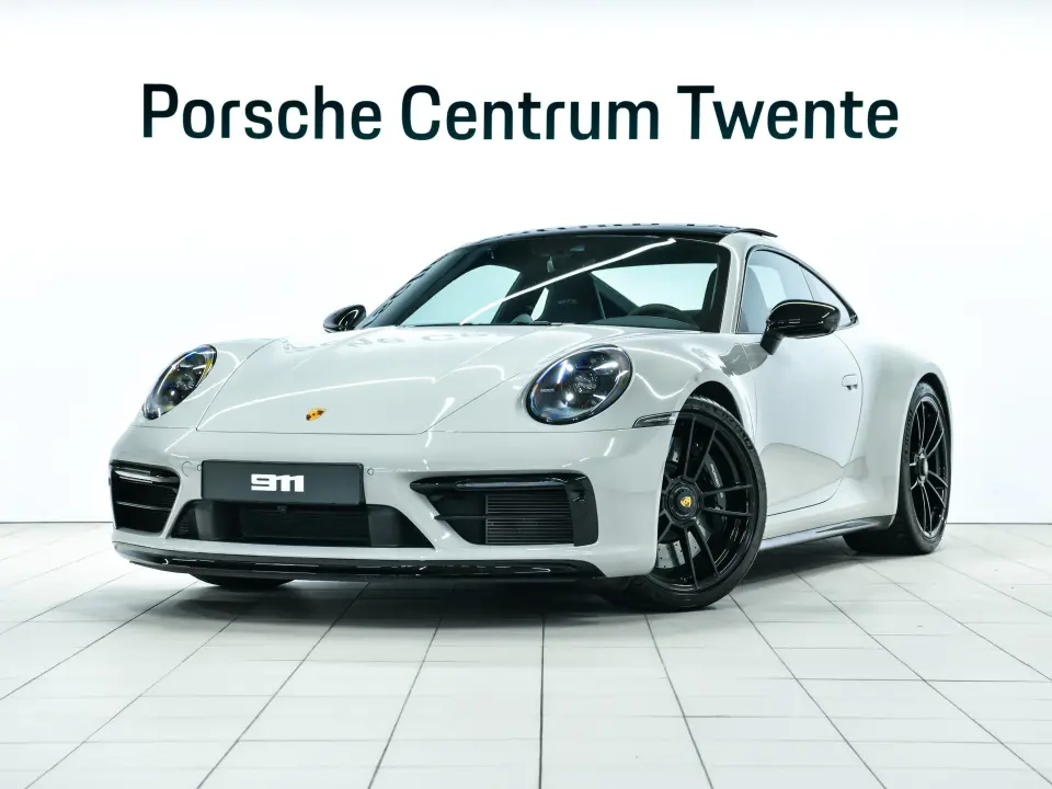 Porsche 911 Carrera 4 GTS