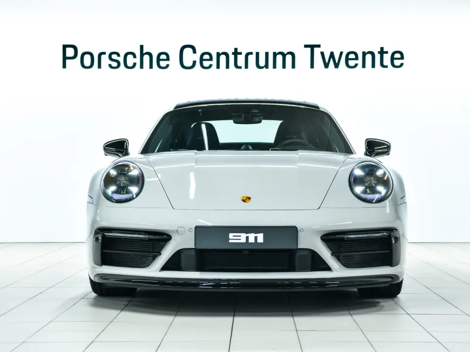 911 Carrera 4 GTS