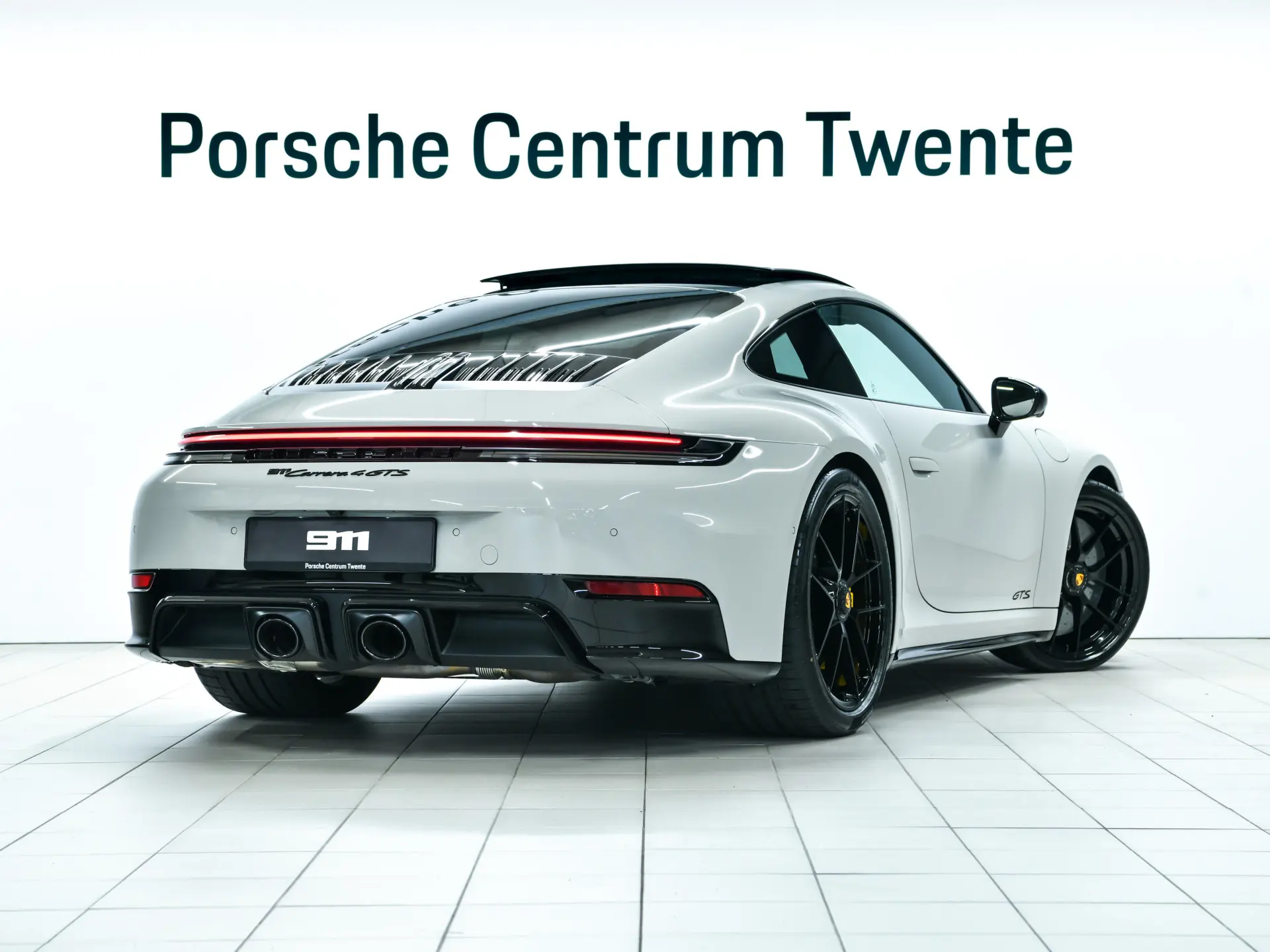 911 Carrera 4 GTS