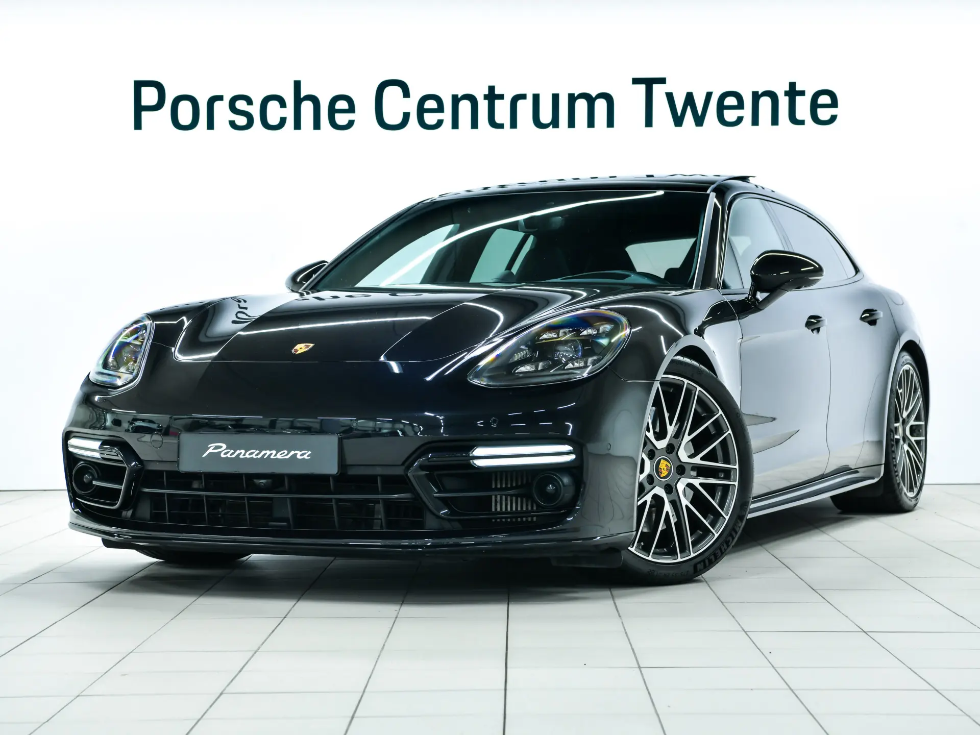 Panamera 4 E-Hybrid Sport Turismo Platinum Edition