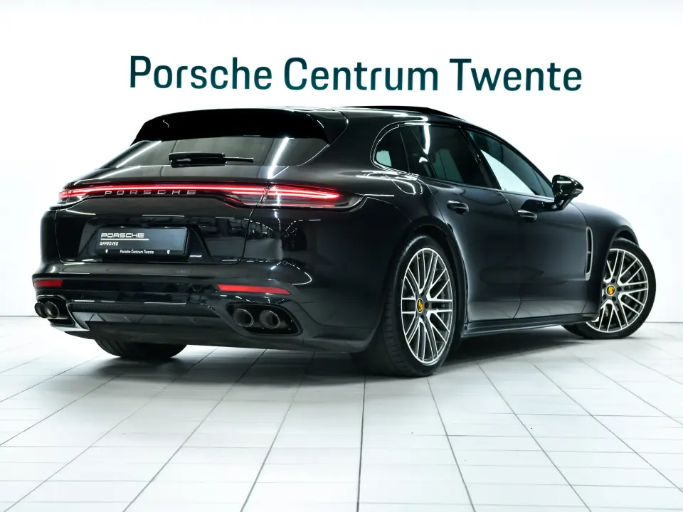 Porsche Panamera 4 E-Hybrid Sport Turismo Platinum Edition