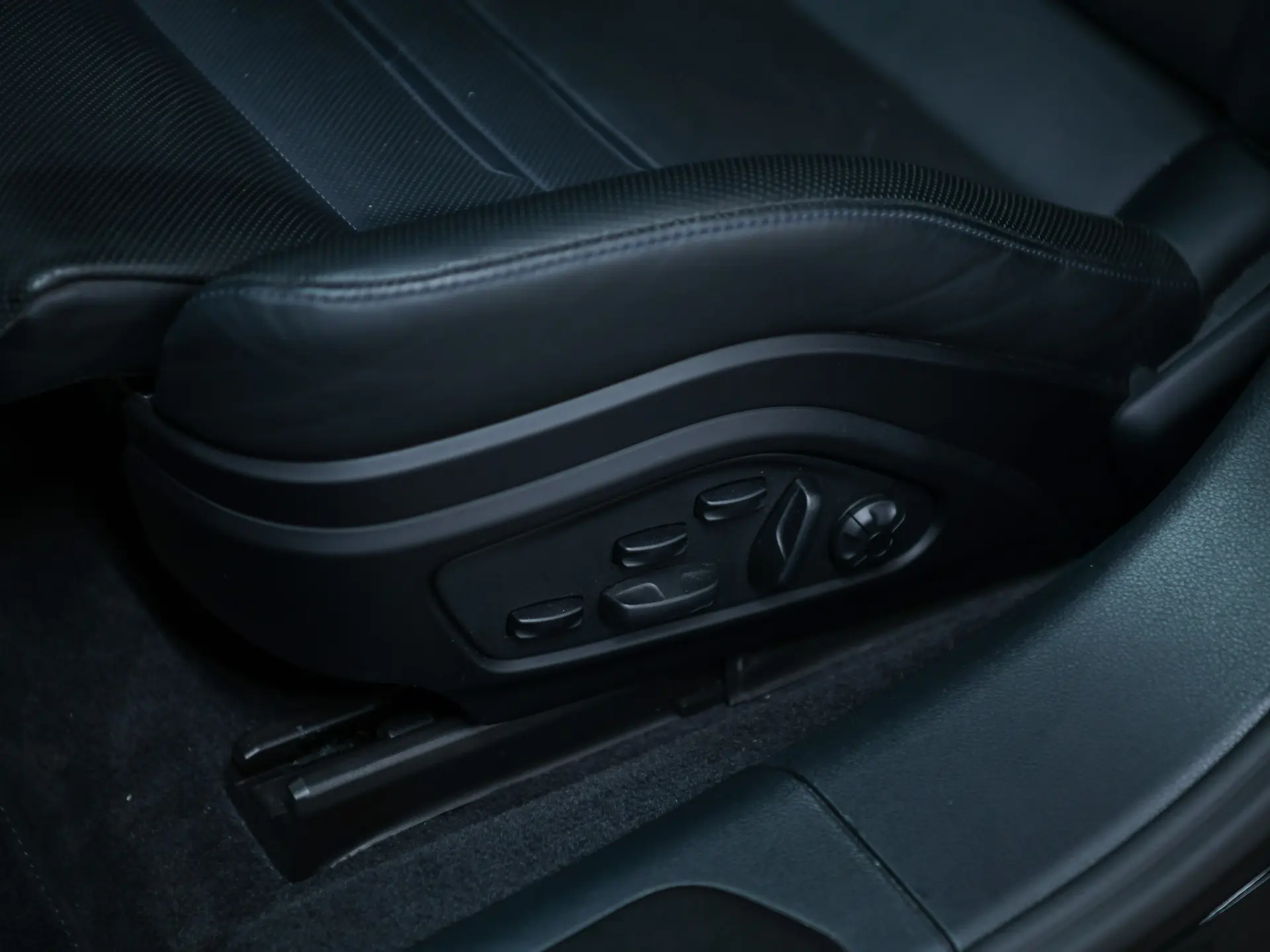 Panamera 4 E-Hybrid Sport Turismo Platinum Edition