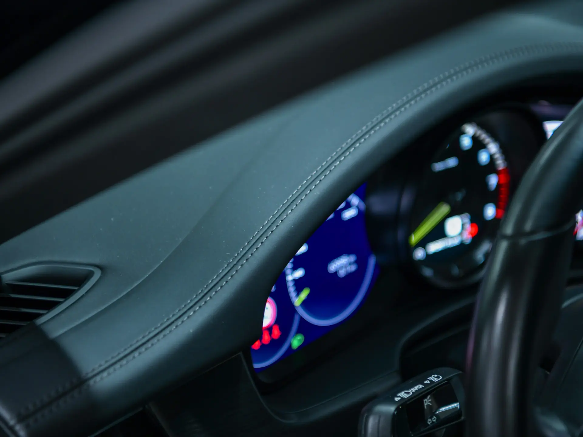 Panamera 4 E-Hybrid Sport Turismo Platinum Edition