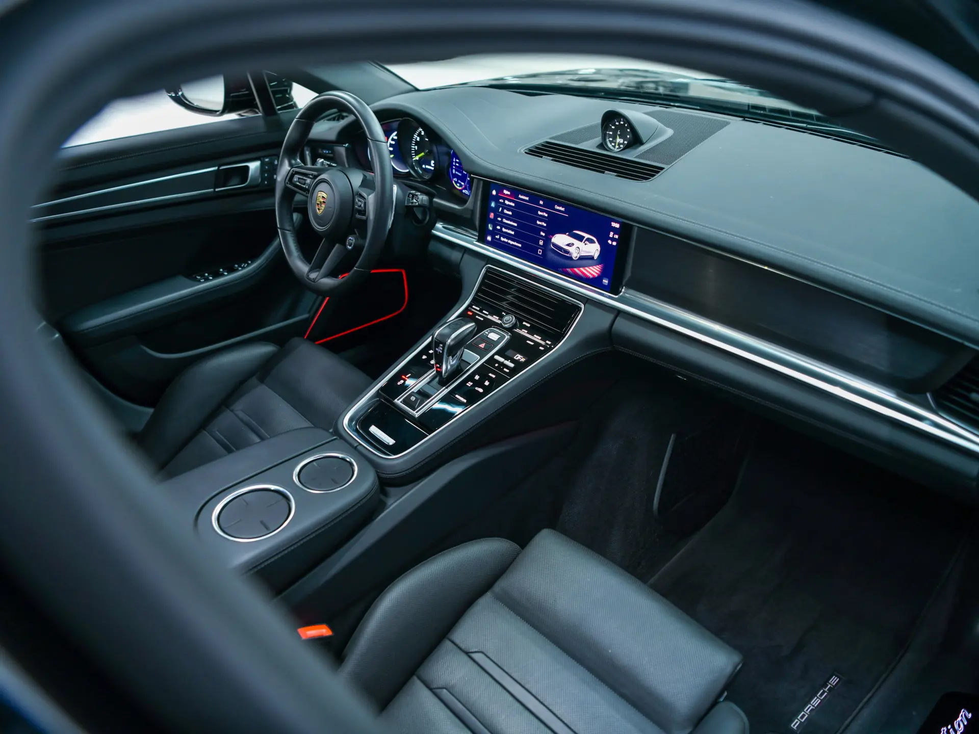 Panamera 4 E-Hybrid Sport Turismo Platinum Edition