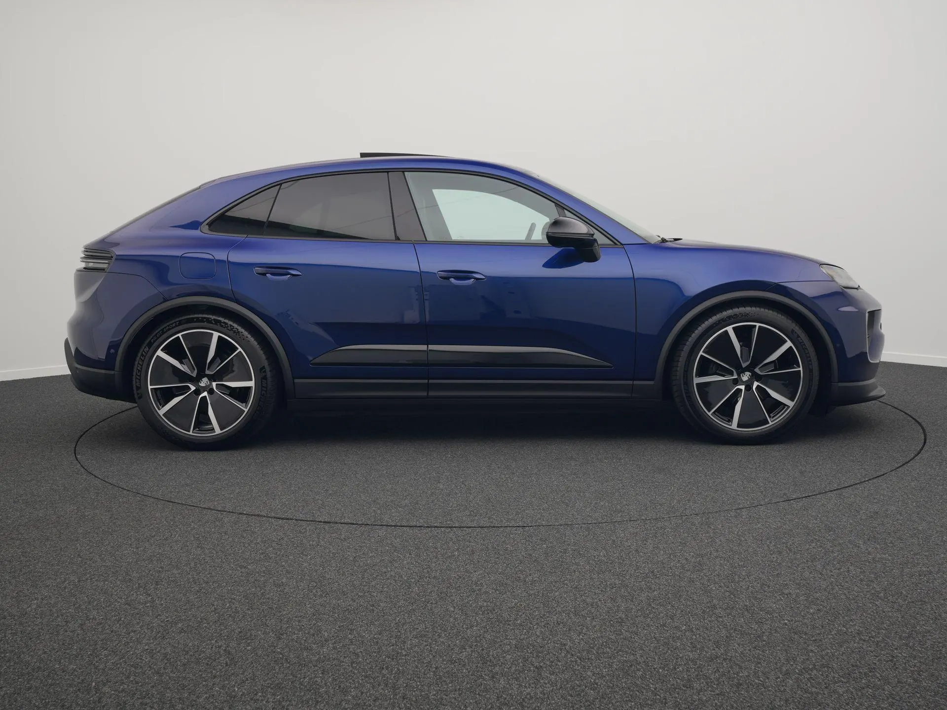Macan 4
