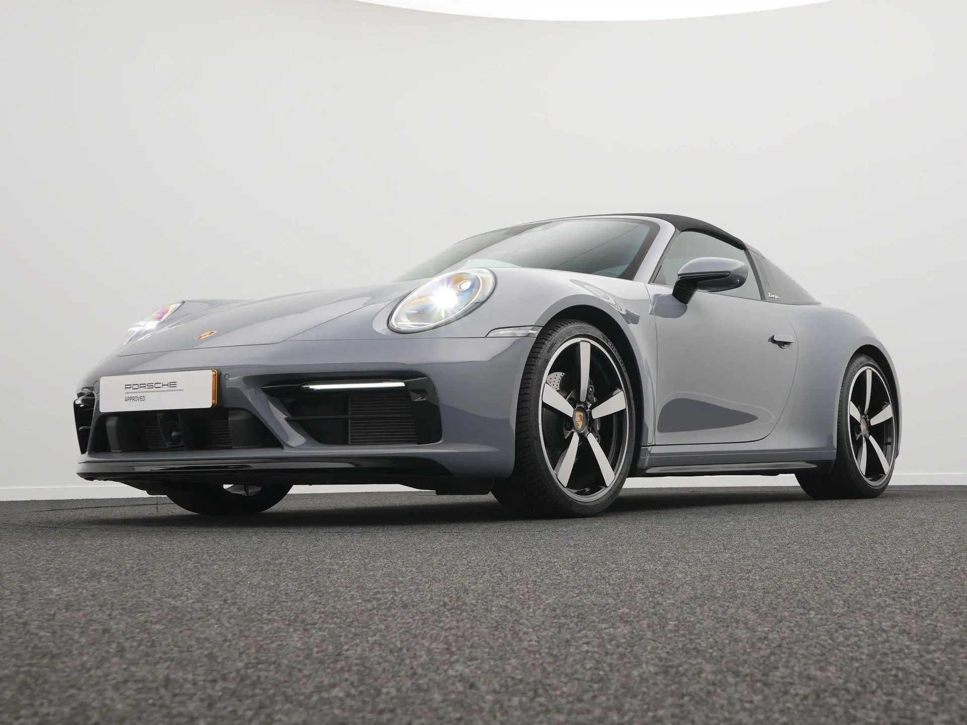 911 Targa 4