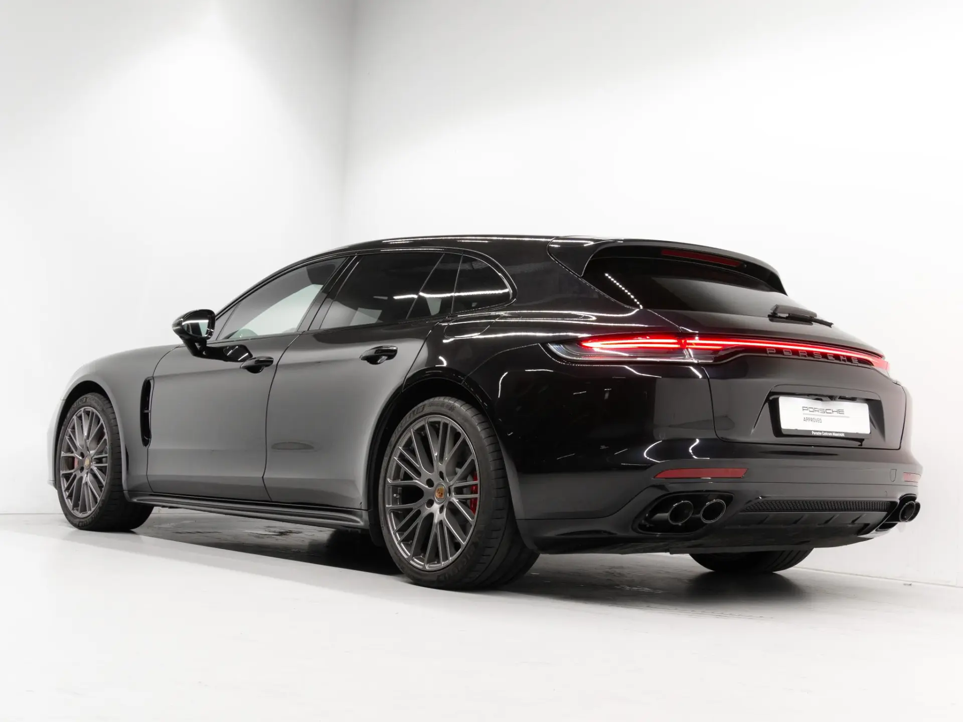 Panamera Sport Turismo 4S E-Hybrid