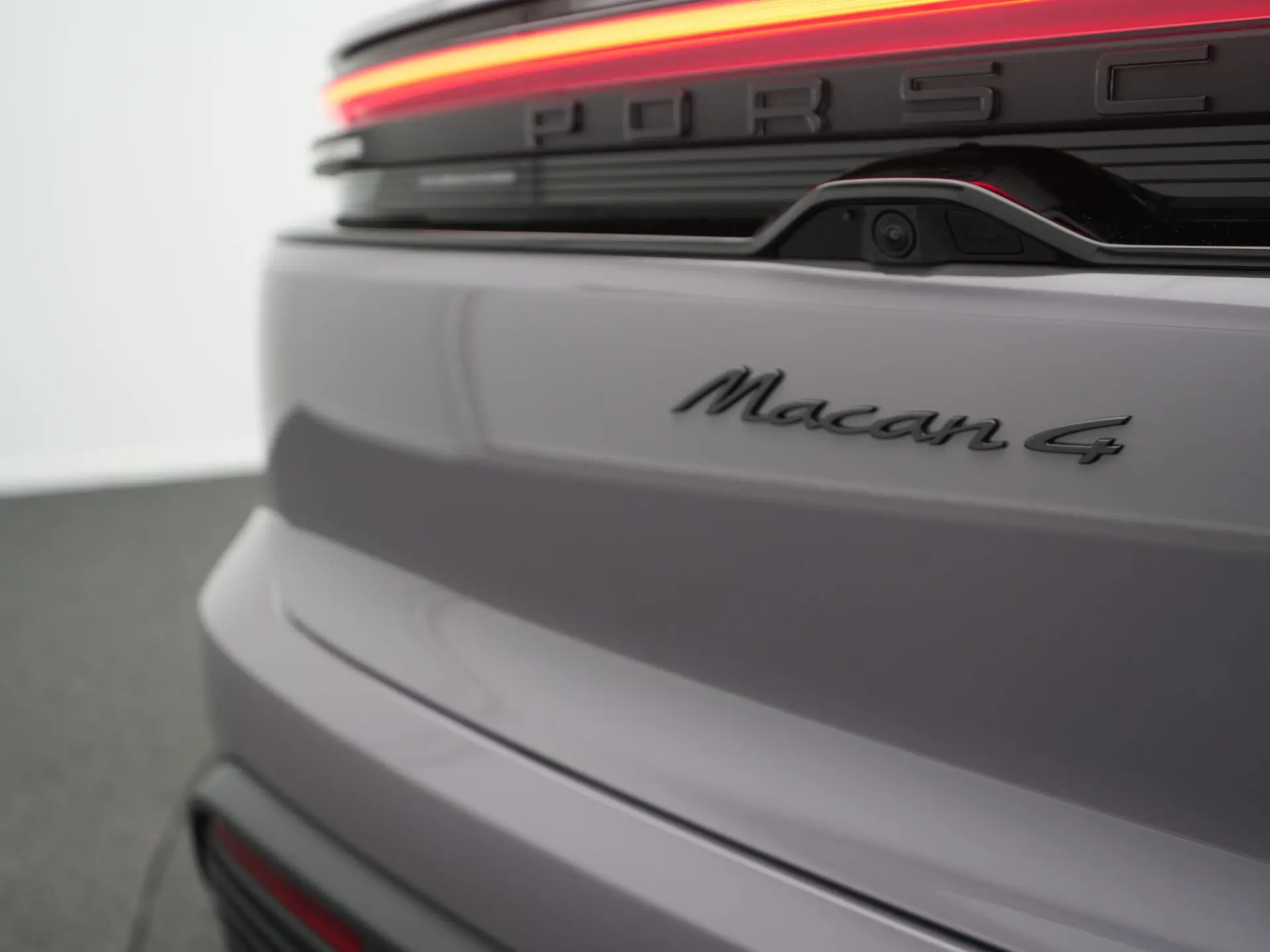 Macan 4