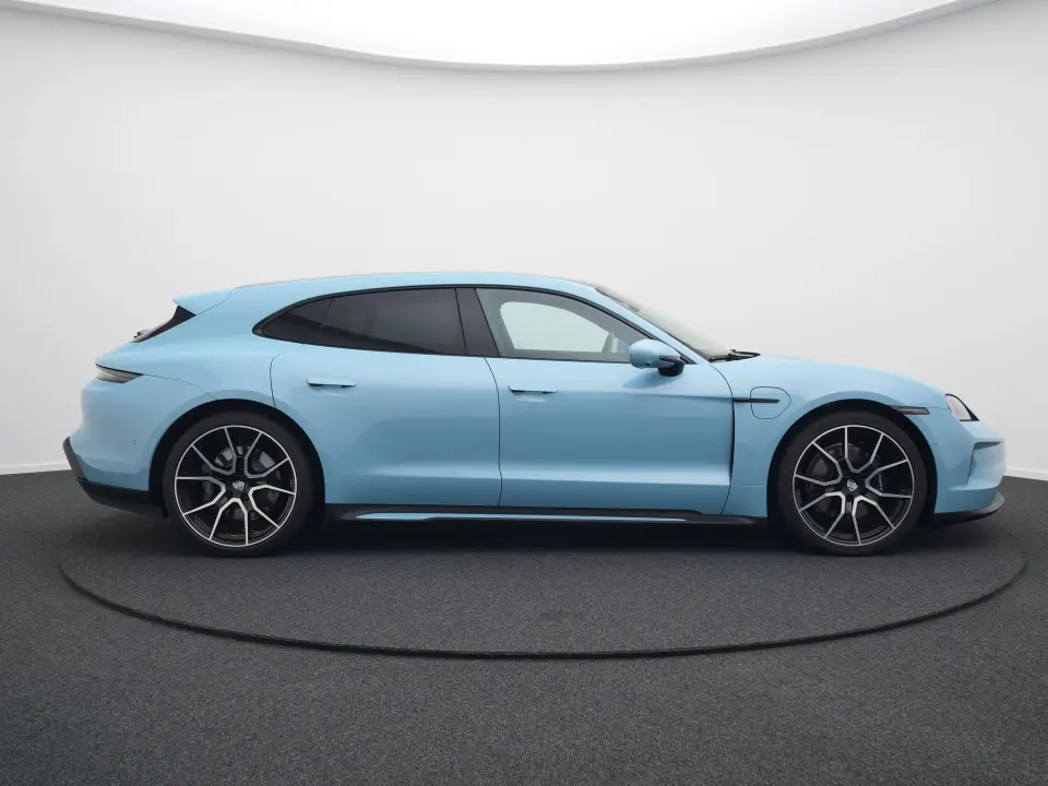 Porsche Taycan Sport Tursimo