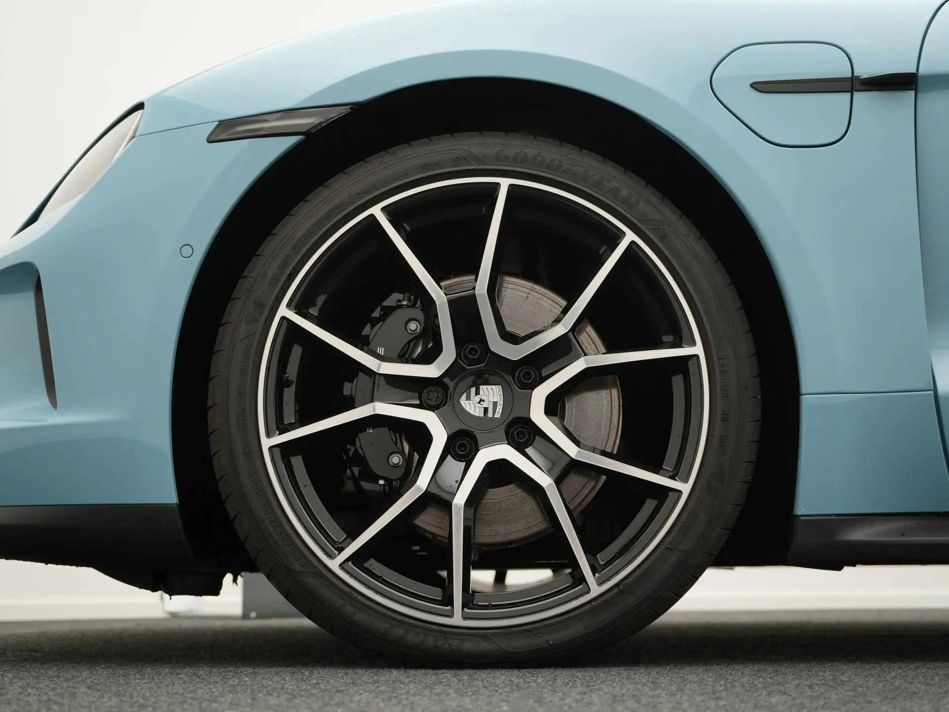 Taycan Sport Tursimo