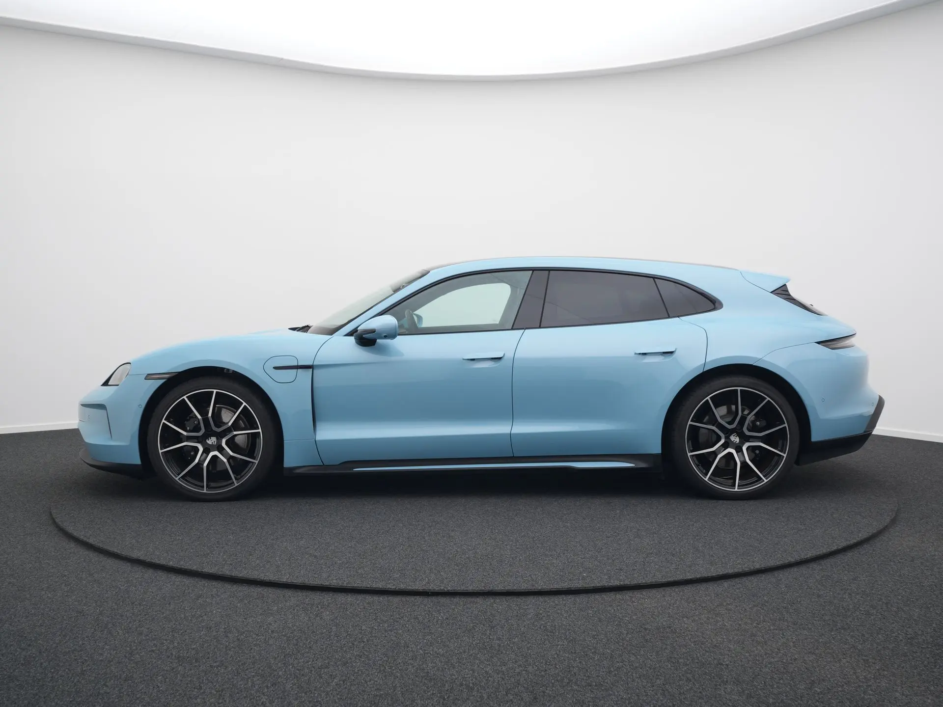 Taycan Sport Tursimo