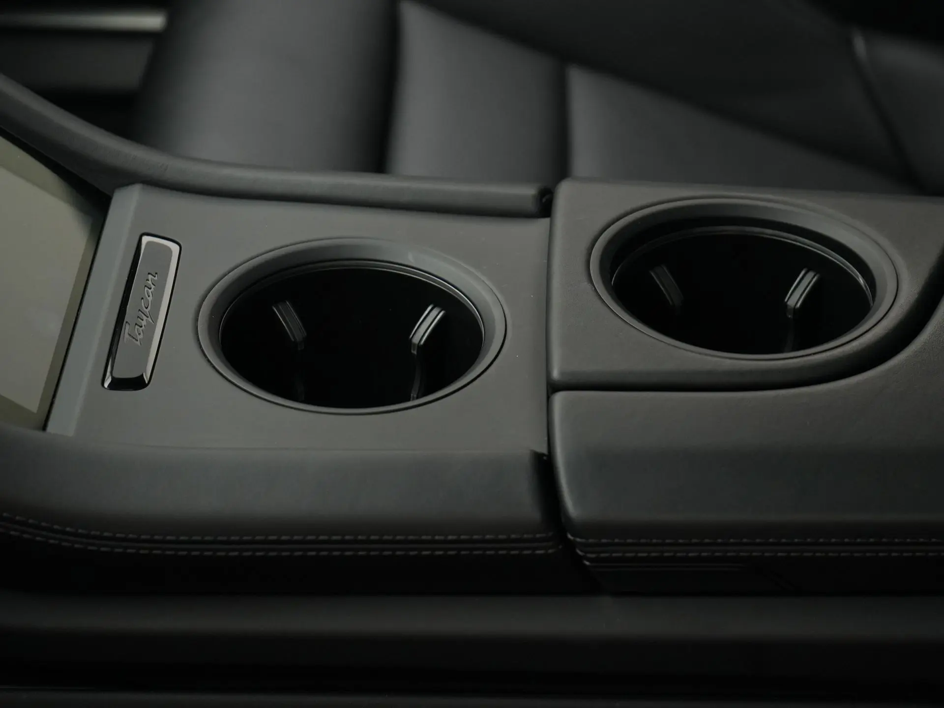 Taycan Sport Tursimo