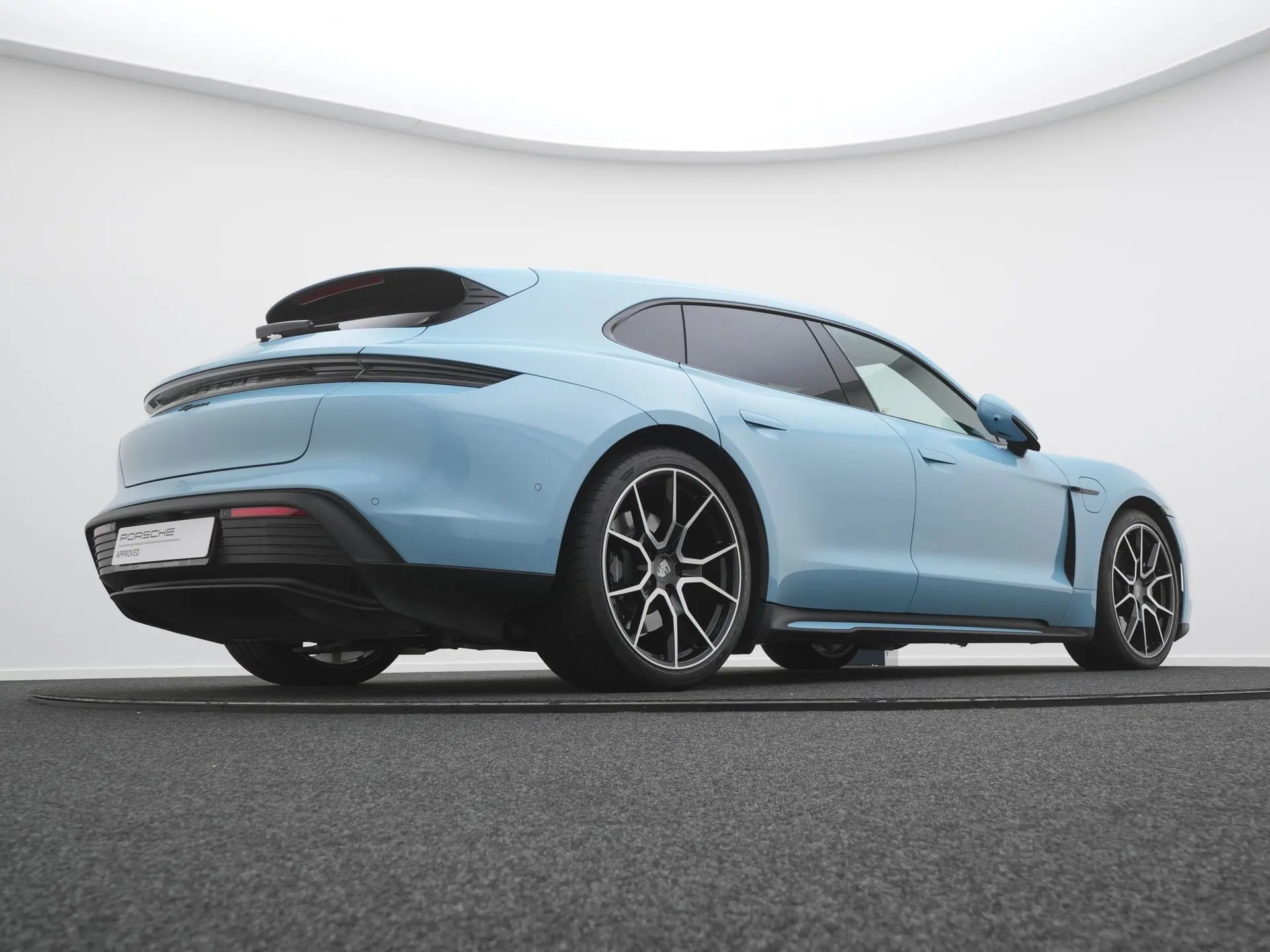 Taycan Sport Tursimo