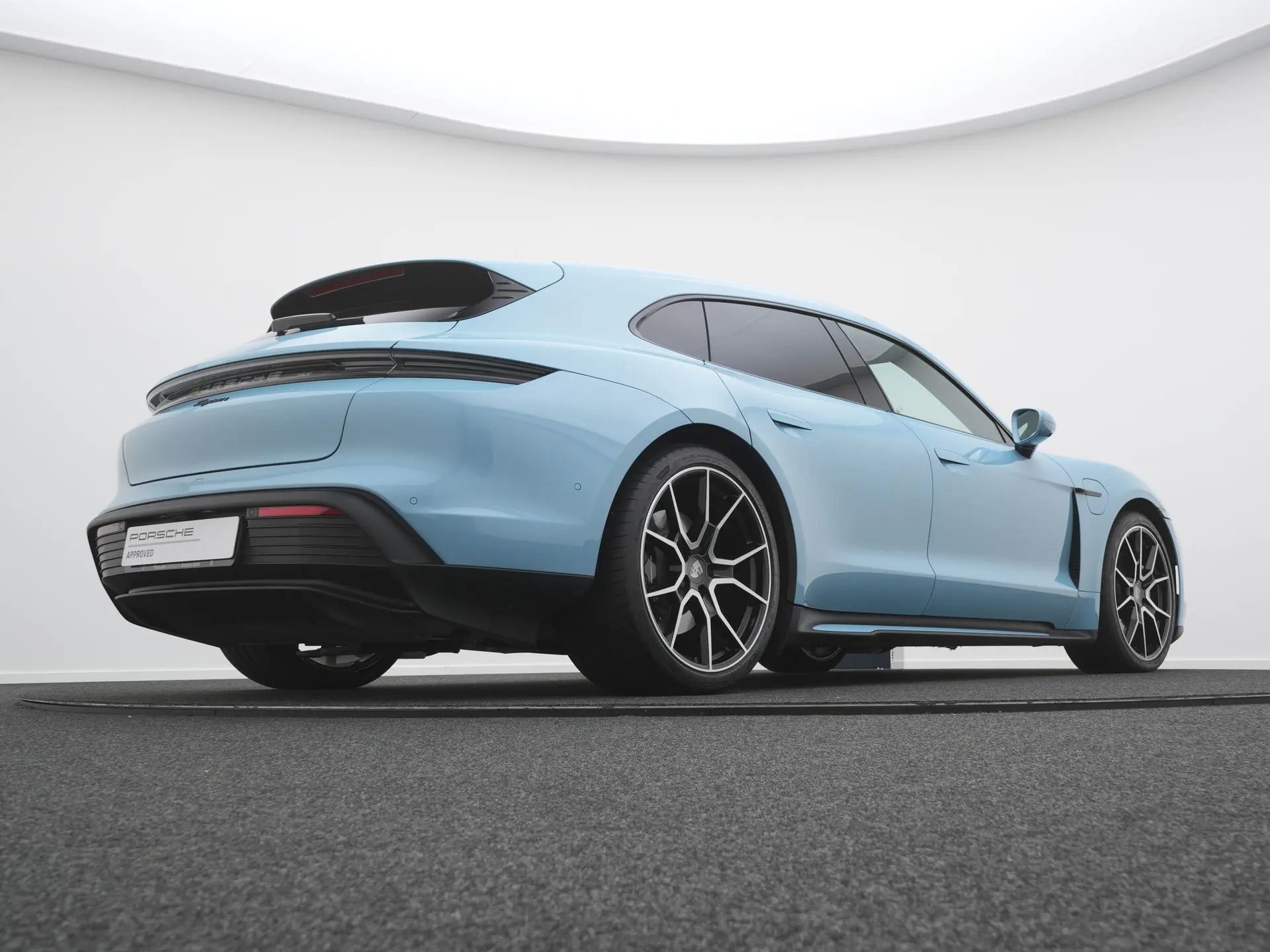 Taycan Sport Tursimo