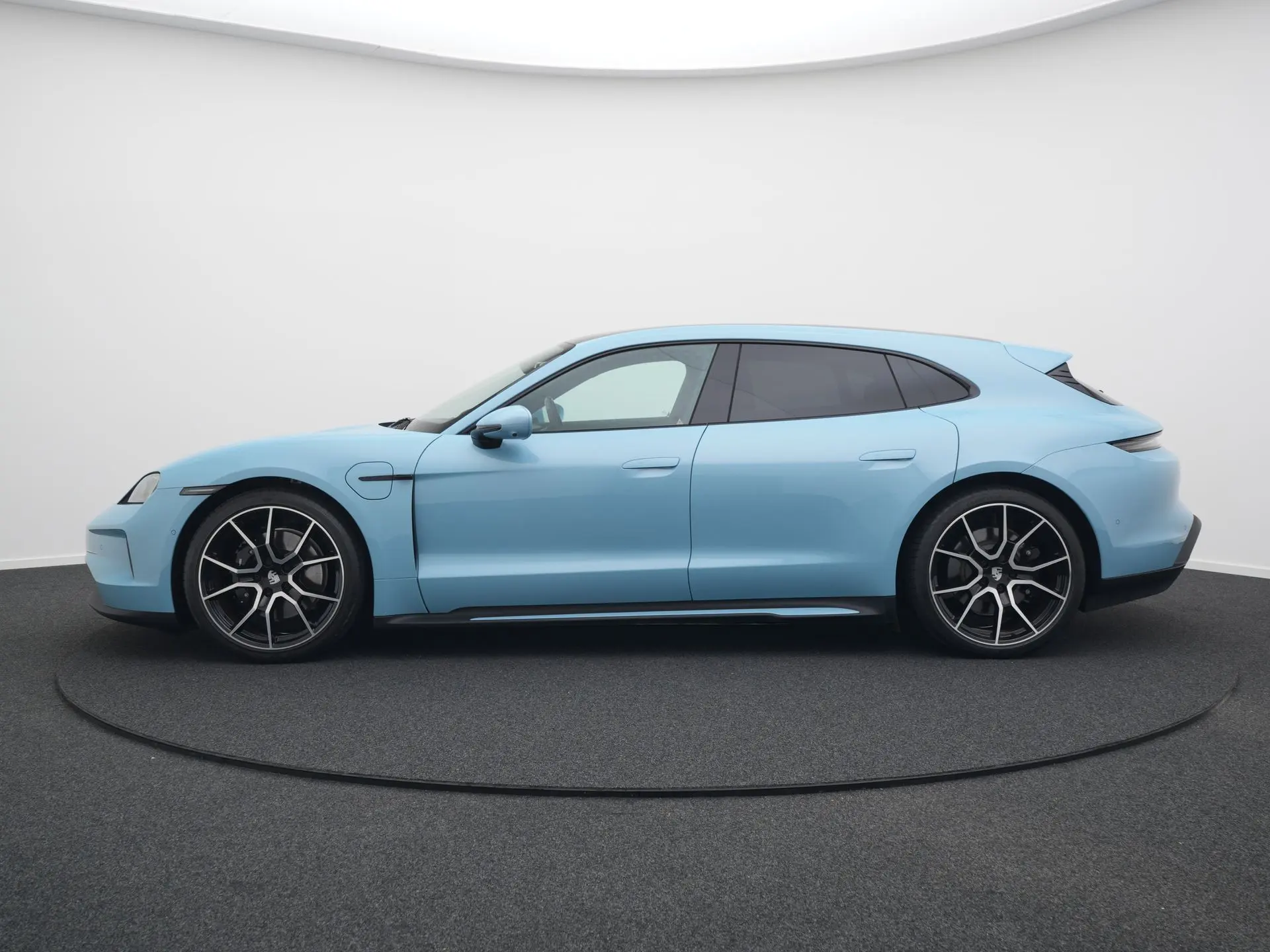 Taycan Sport Tursimo