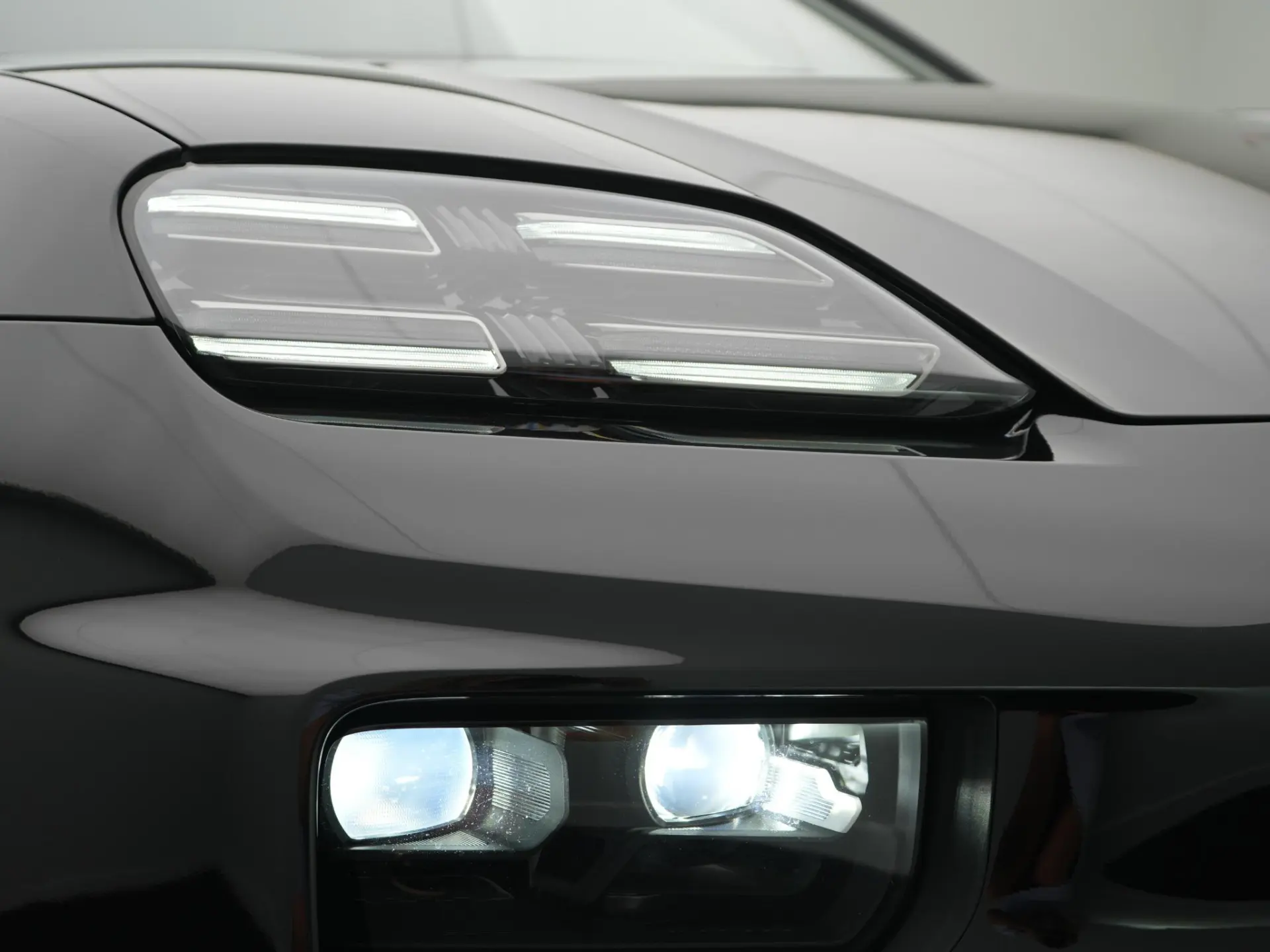Macan 4