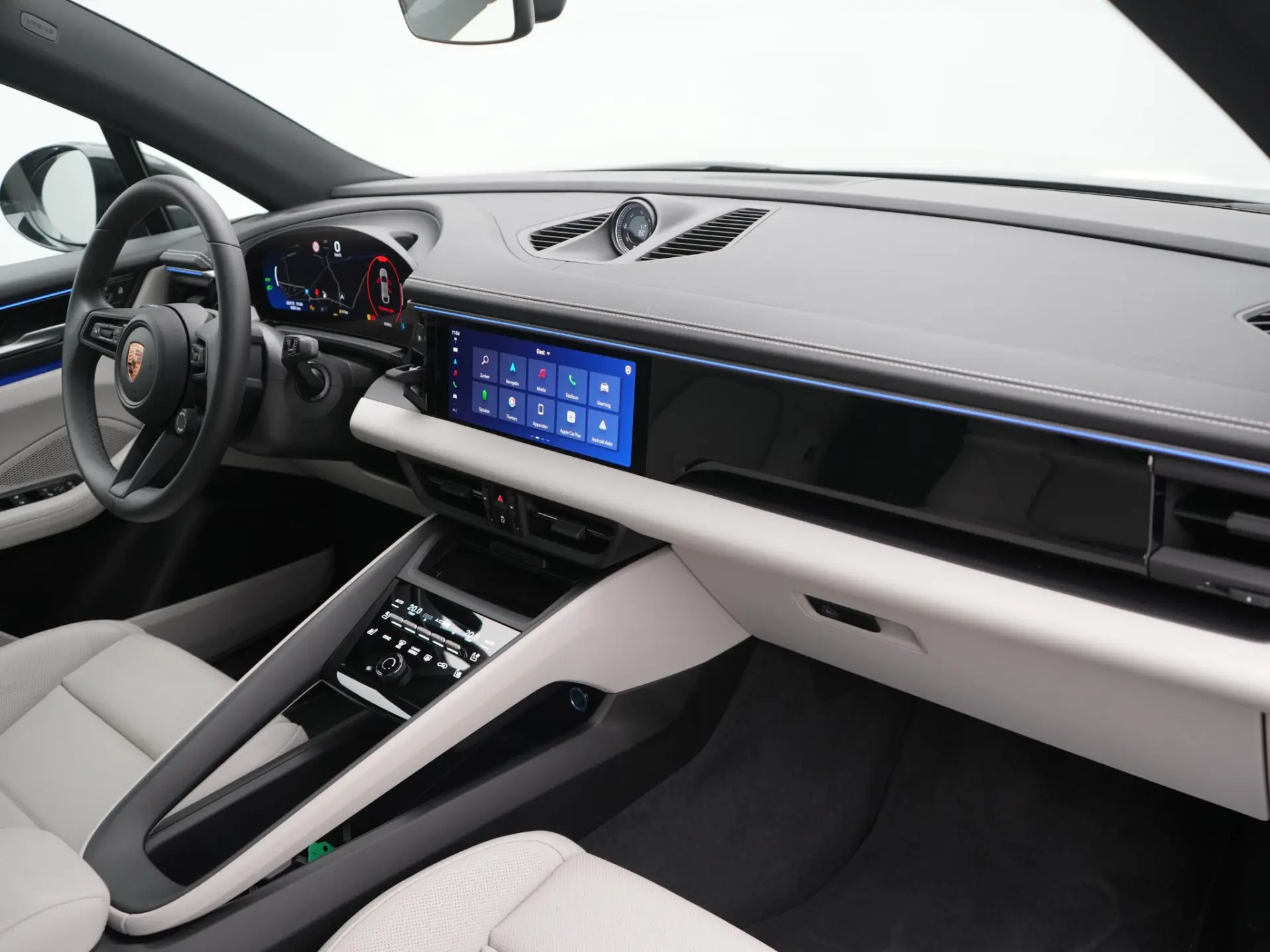 Macan 4
