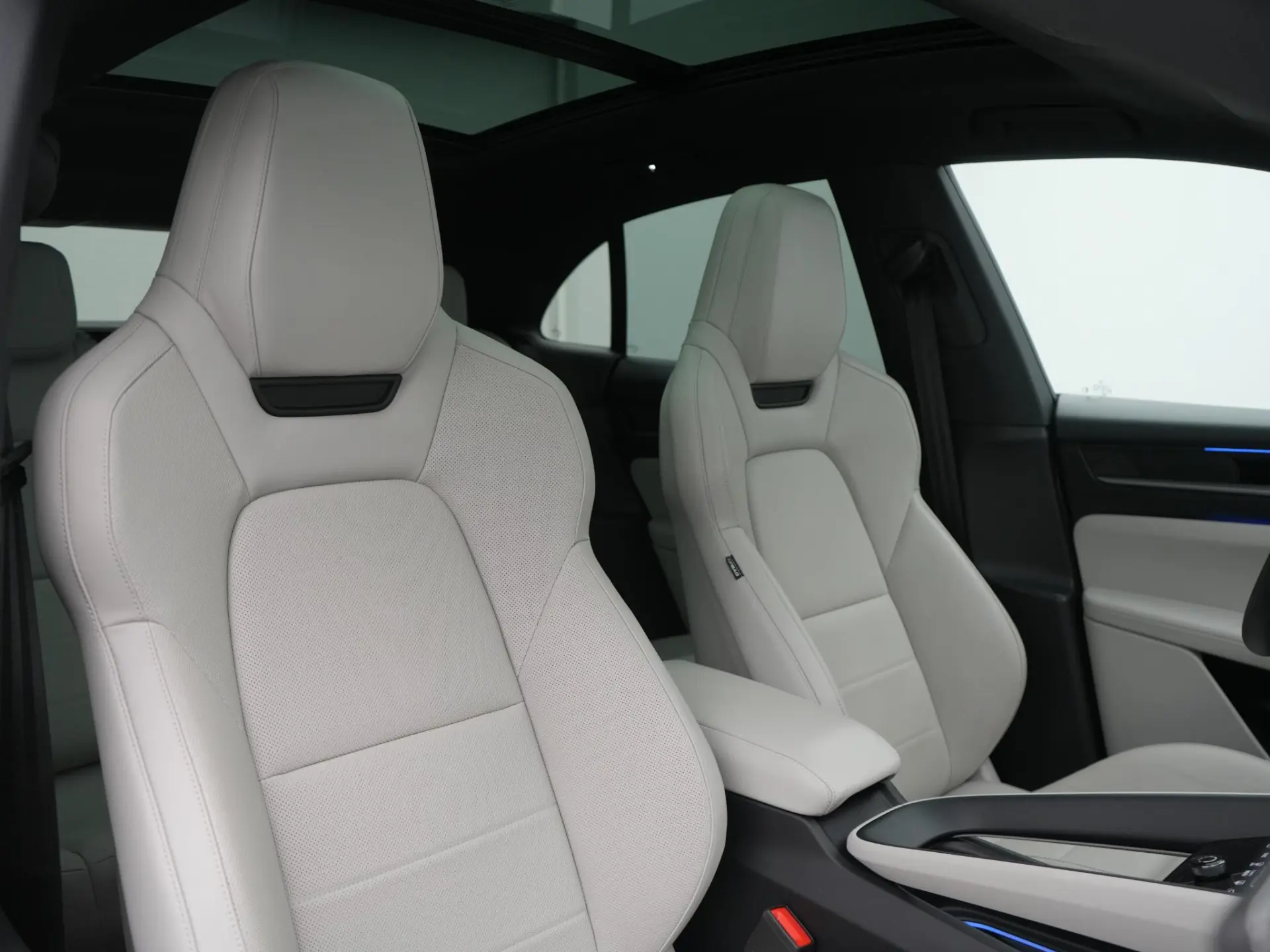 Macan 4