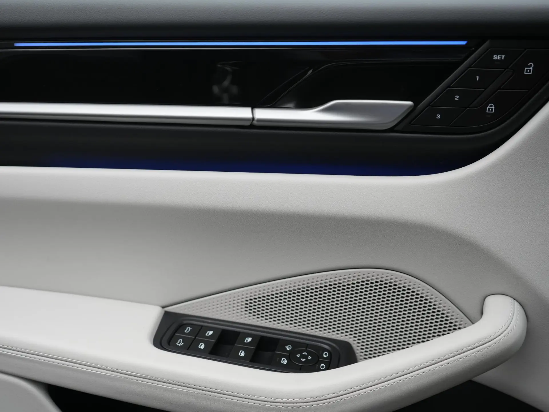Macan 4