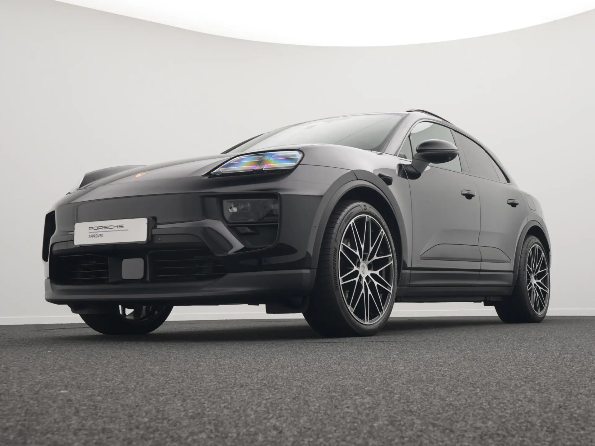 Macan 4