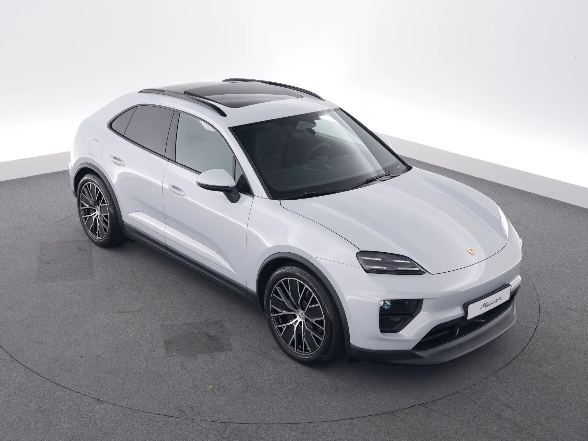 Macan 4