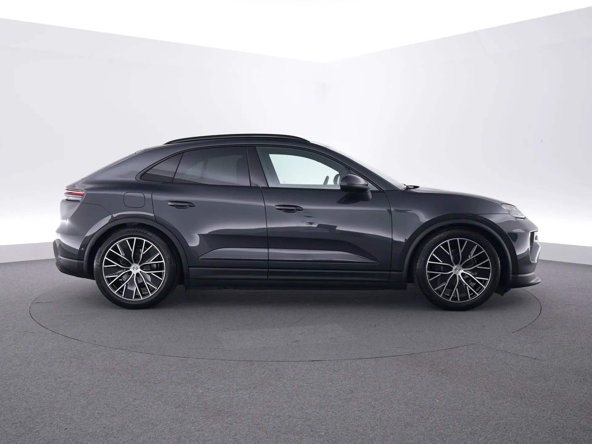 Macan 4