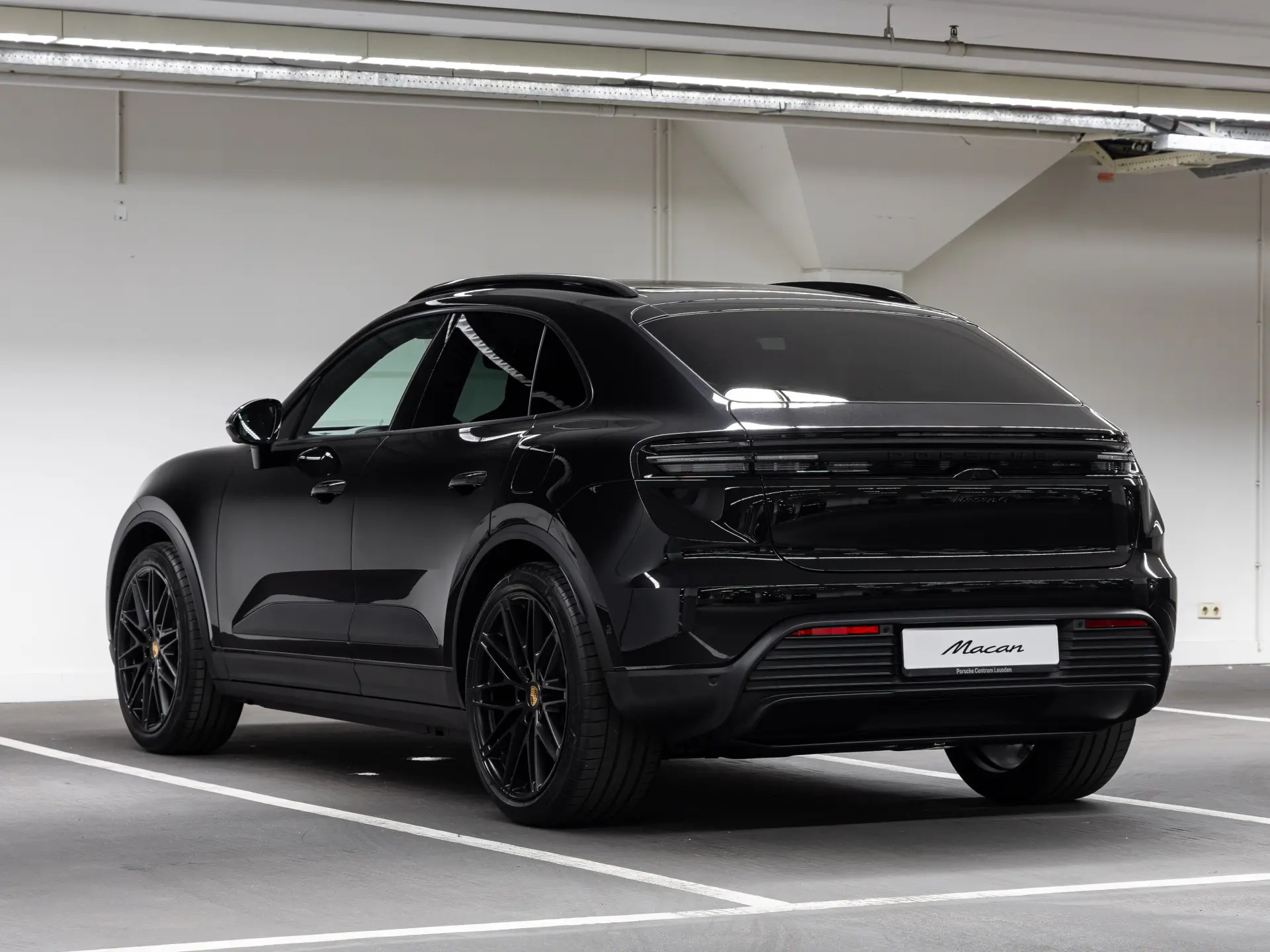 Macan 4