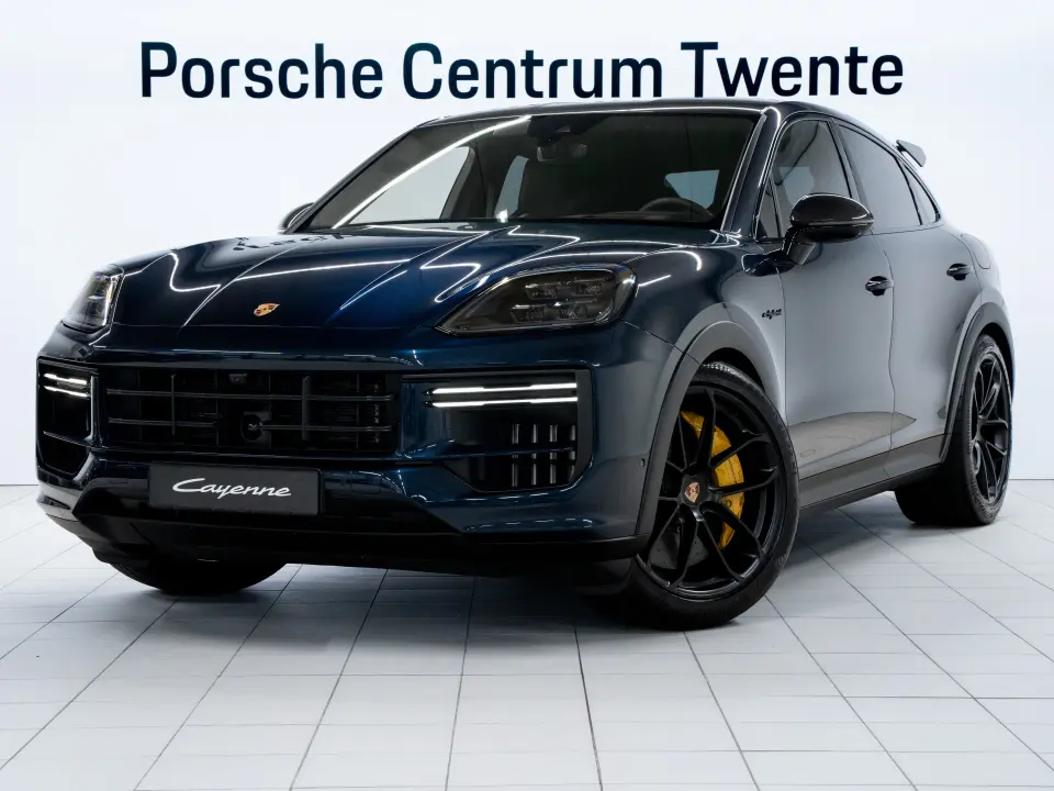 Porsche Cayenne Turbo E-Hybrid Coupé met GT Pakket