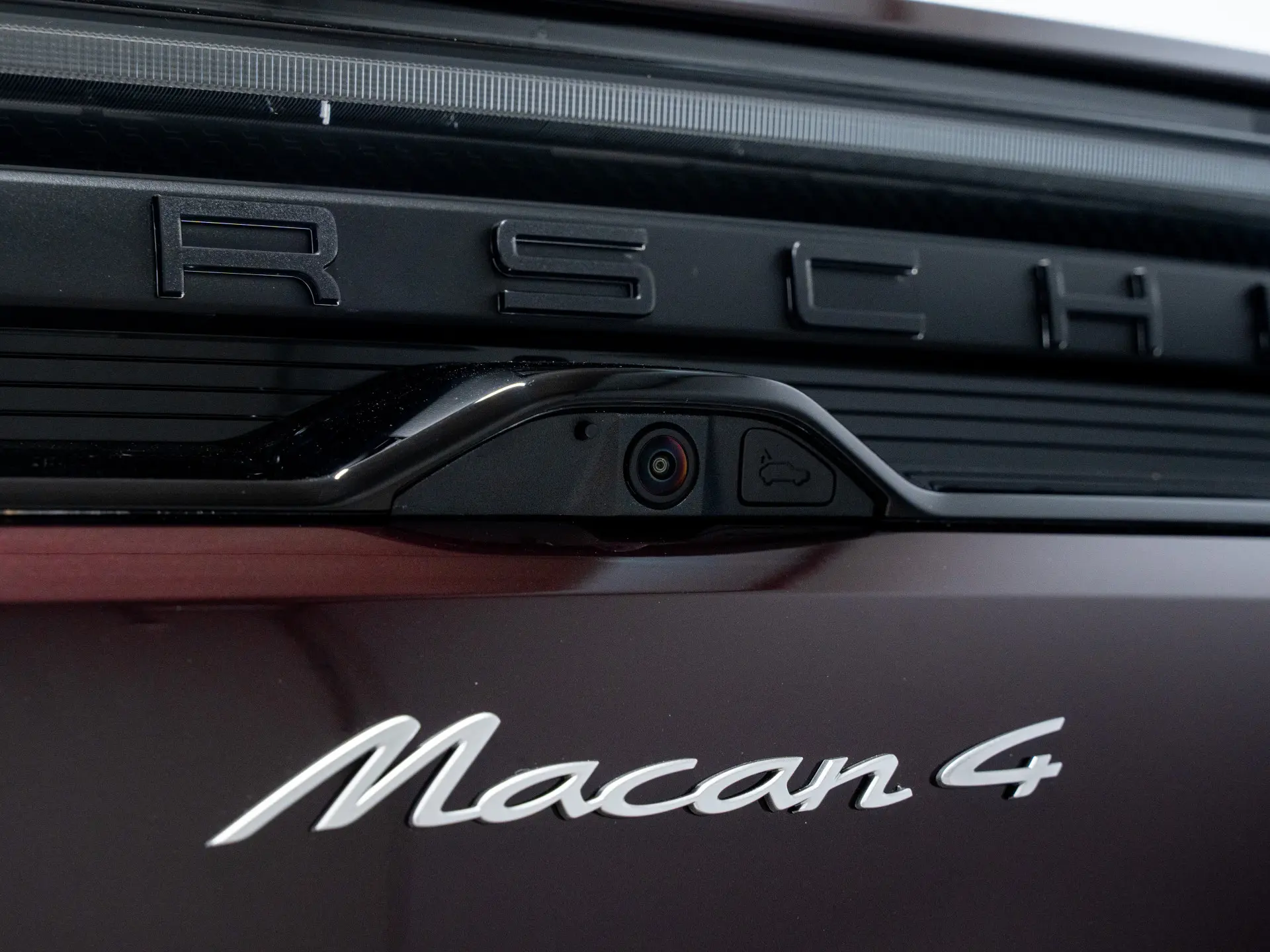 Macan 4