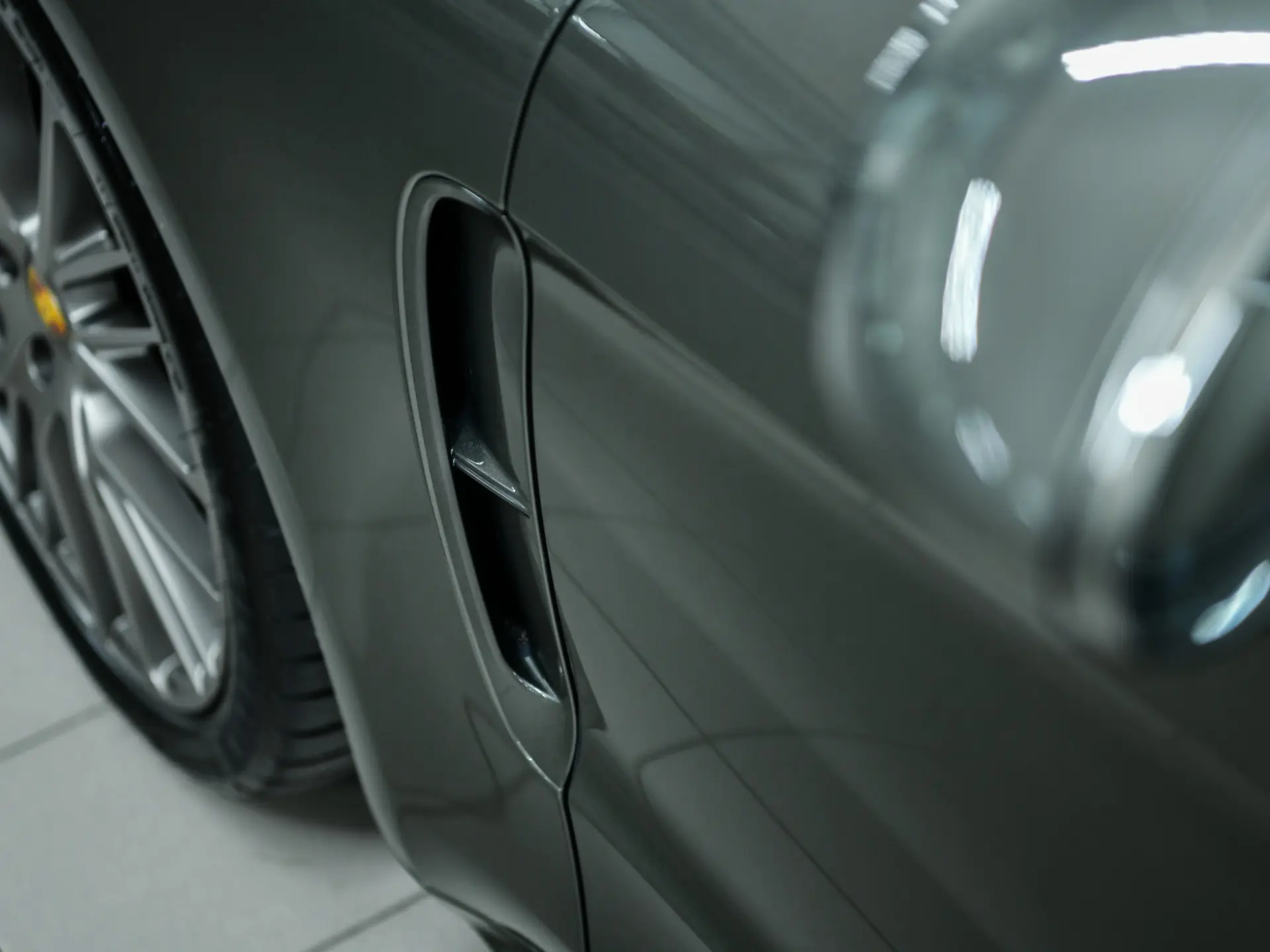 Panamera 4 E-Hybrid Sport Turismo Platinum Edition