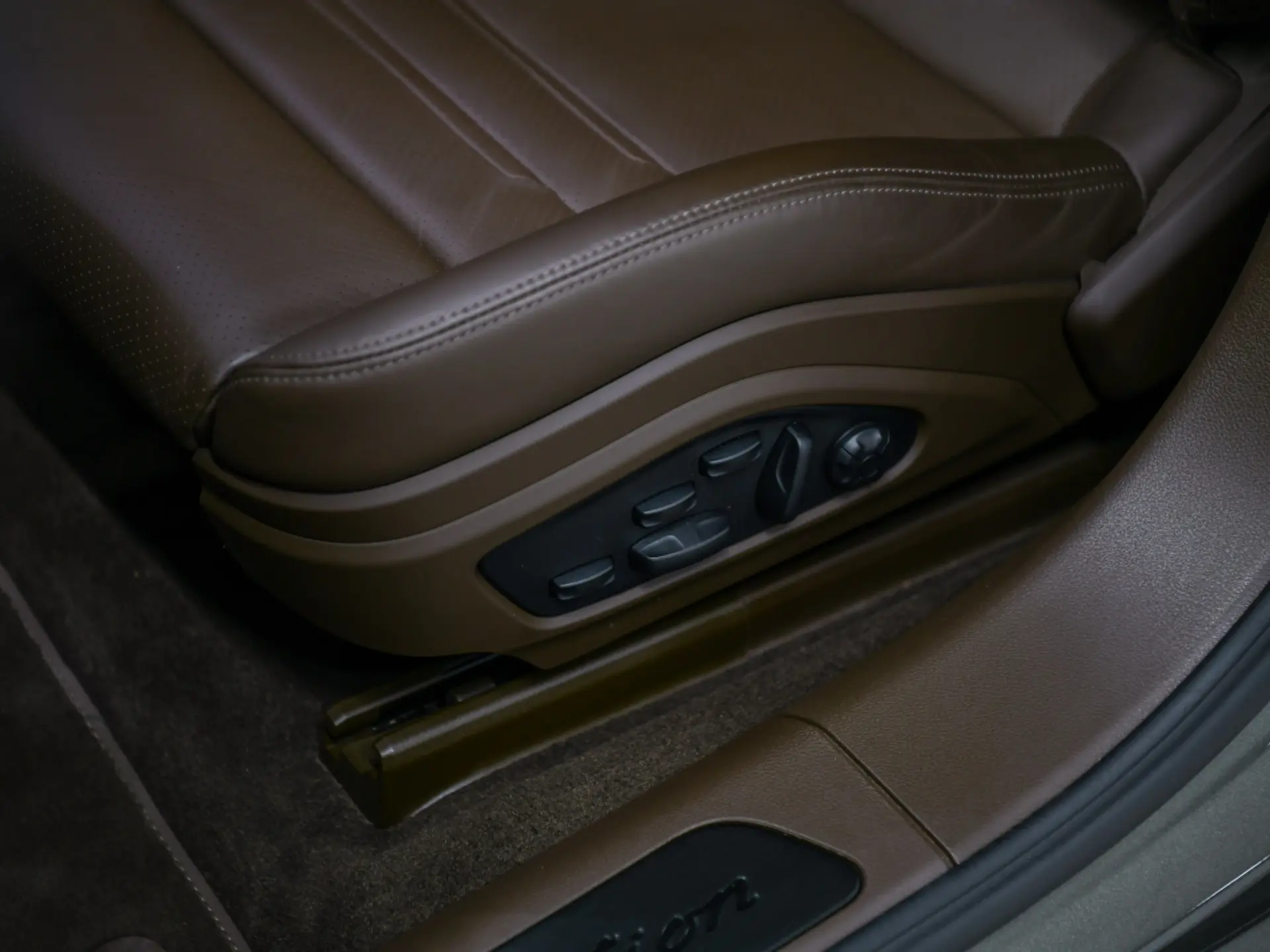 Panamera 4 E-Hybrid Sport Turismo Platinum Edition