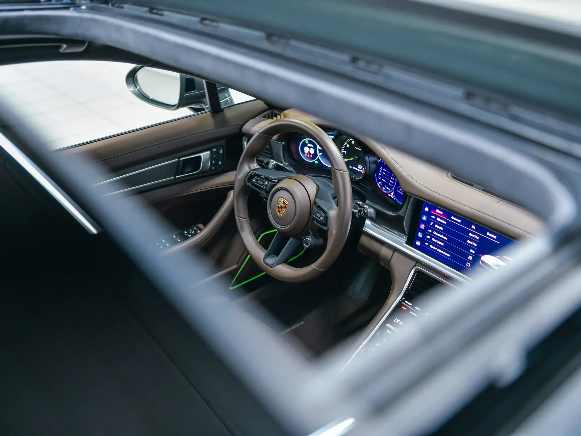 Panamera 4 E-Hybrid Sport Turismo Platinum Edition
