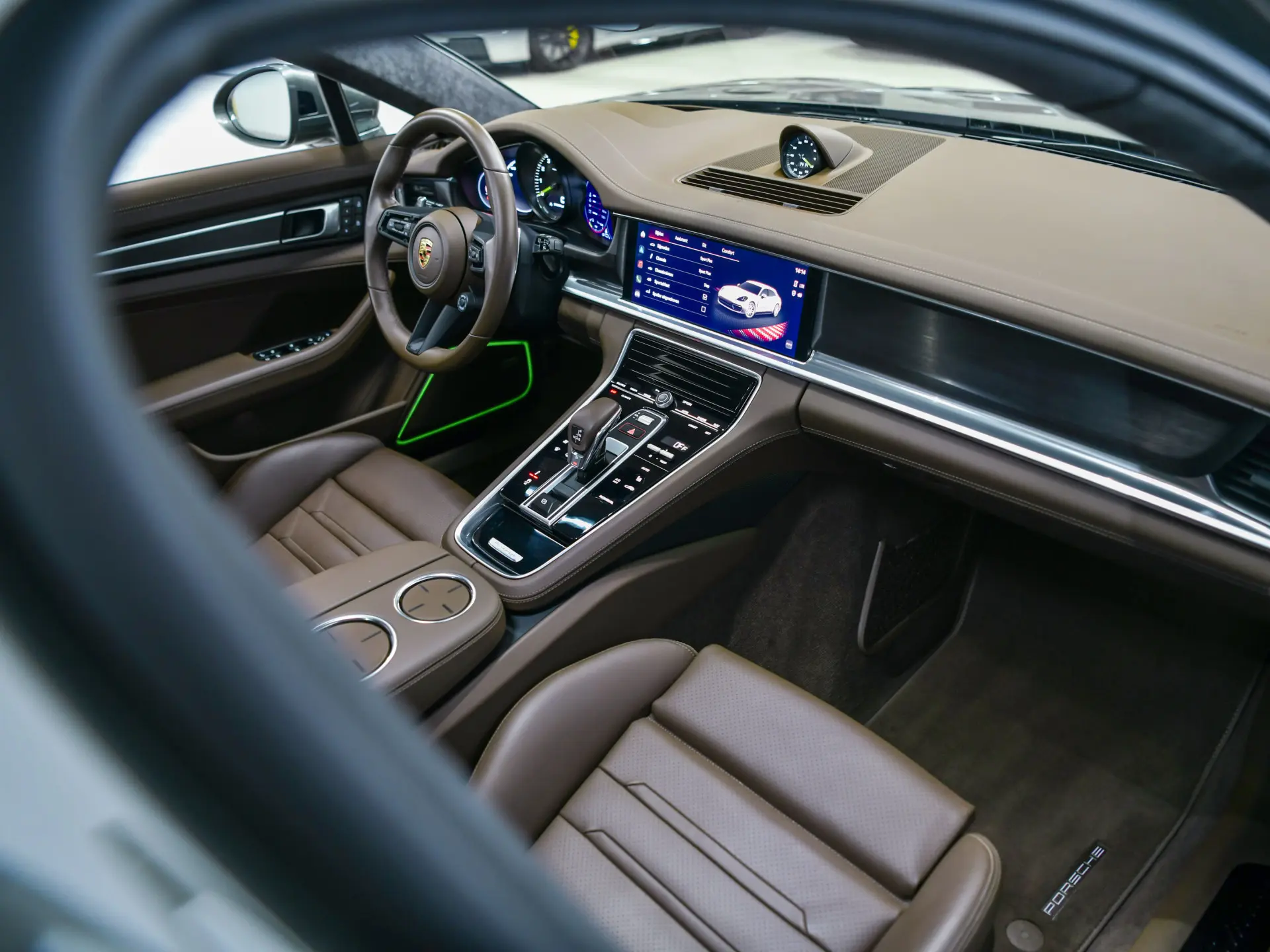 Panamera 4 E-Hybrid Sport Turismo Platinum Edition