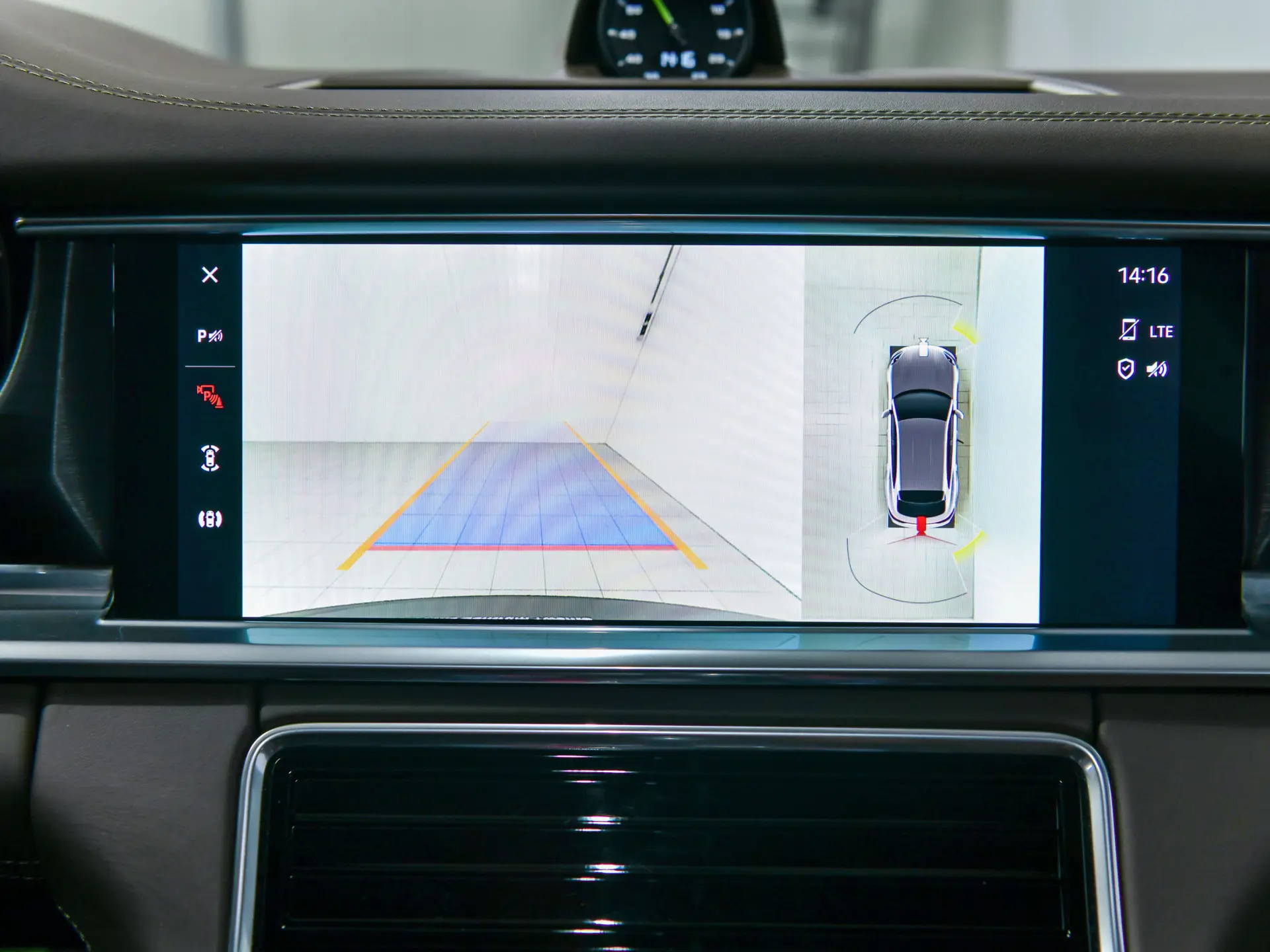 Panamera 4 E-Hybrid Sport Turismo Platinum Edition